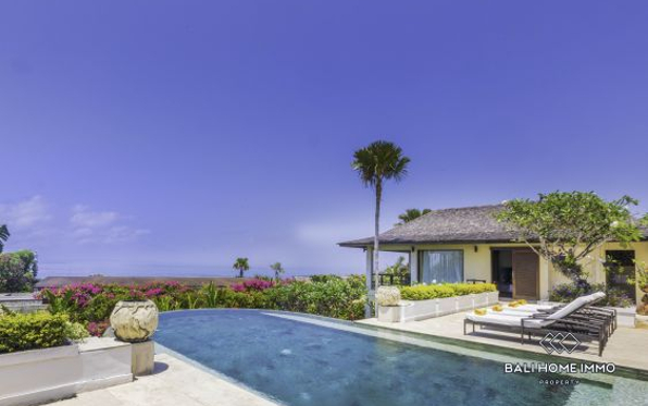 Villa Indah dengan 6 Kamar dan Pemandangan Laut untuk Dijual dan Disewakan di Pandawa