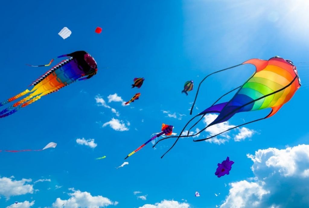 kites flying