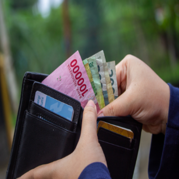 The Ultimate Guide to Payment Methods in Bali: Cash, Debit, and E