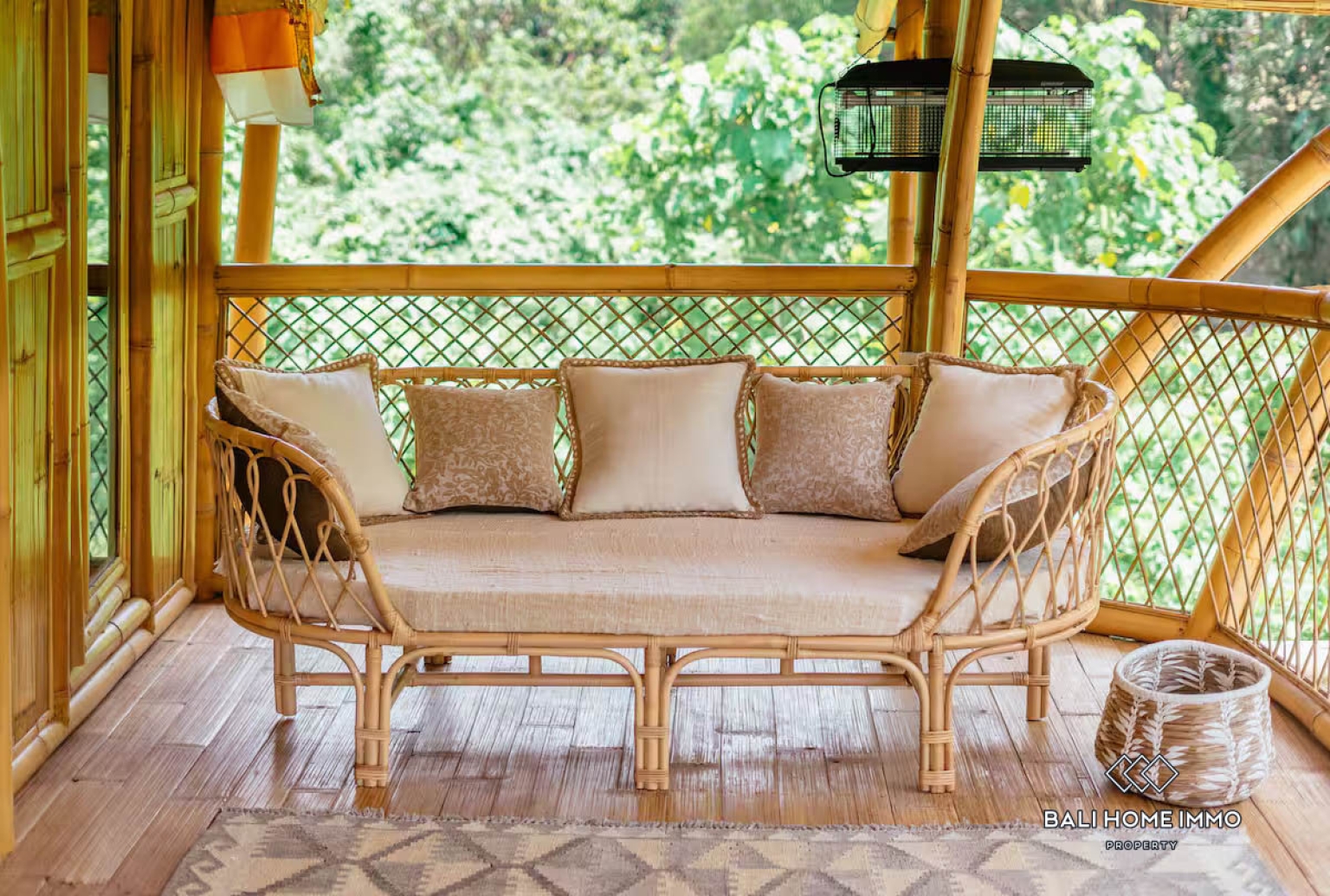 1 BEDROOM BAMBOO VILLA WITH RIVER AND JUNGLE VIEW FOR SALE IN SUKAWATI view 8