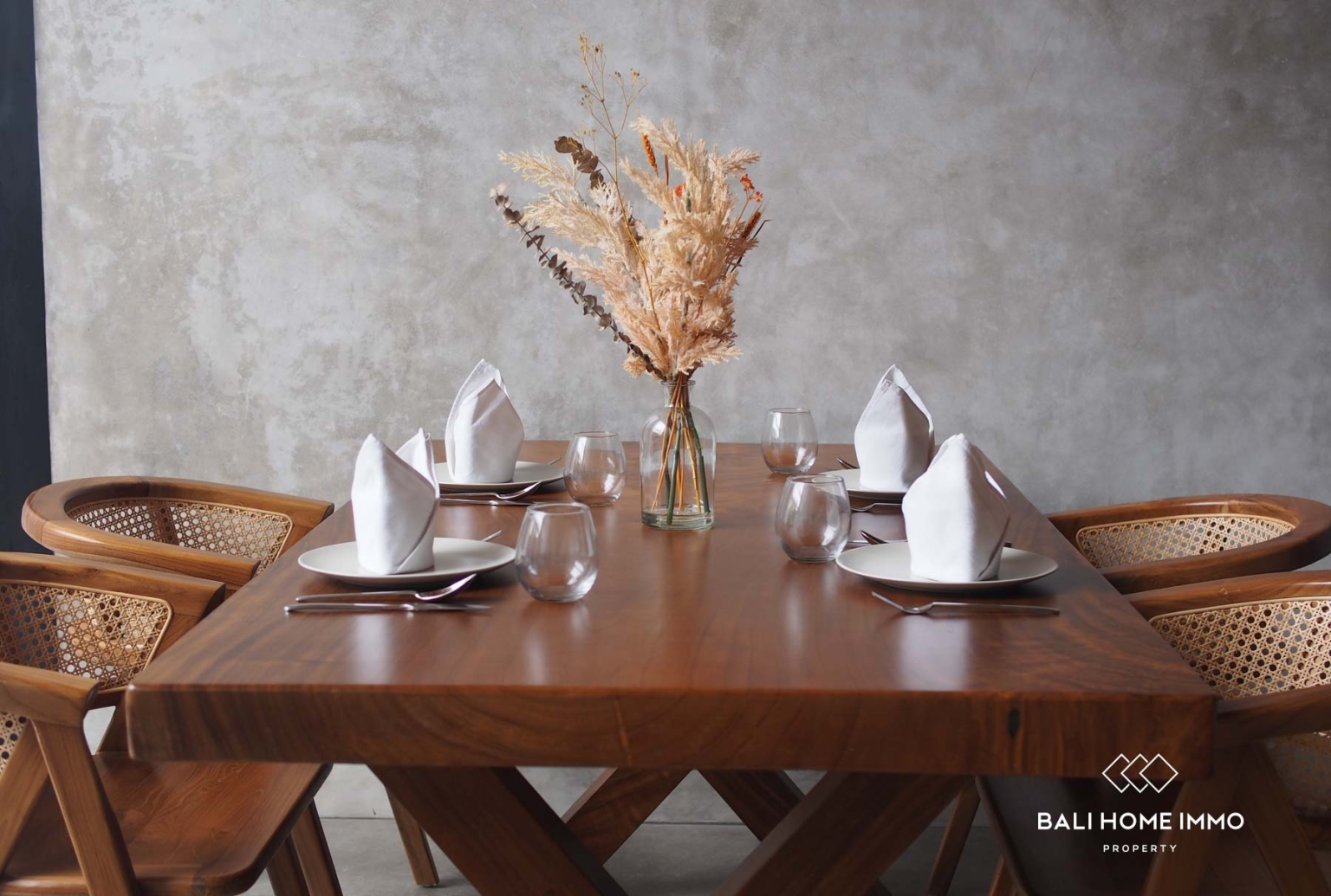 1 BEDROOM LOFT FOR SALE LEASEHOLD IN BERAWA BALI view 6
