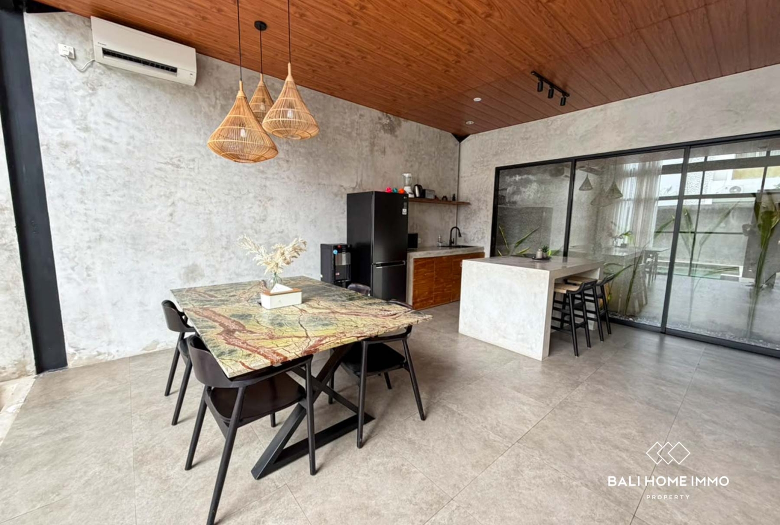 1 BEDROOM LOFT FOR SALE LEASEHOLD IN BERAWA BALI view 3