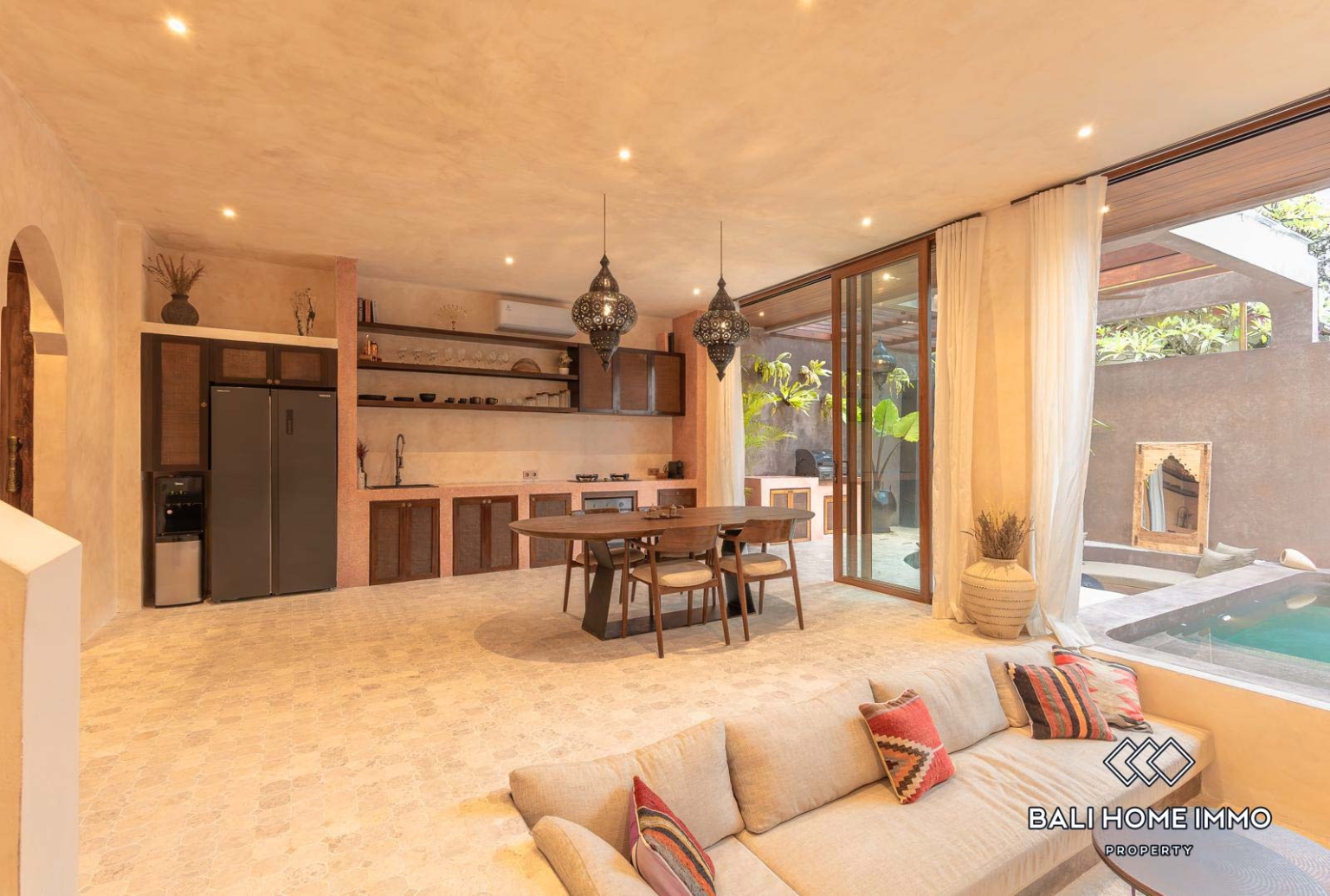 1 Bedroom Morrocan Villa Style For Rent in Pererenan Northside view 2