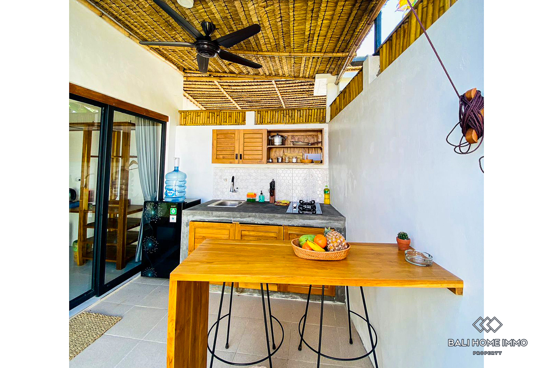 Townhouse 1 Kamar Diswakan Jangka Panjang di Buduk dekat Canggu Bali view 3