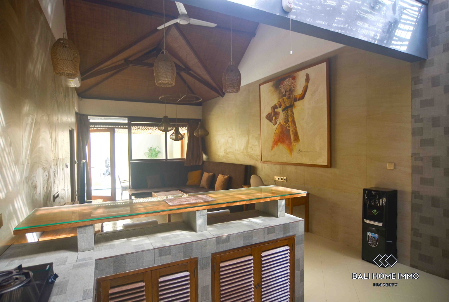Vila 1 kamar dijual dengan status hak sewa dekat Pantai Double Six. view 5