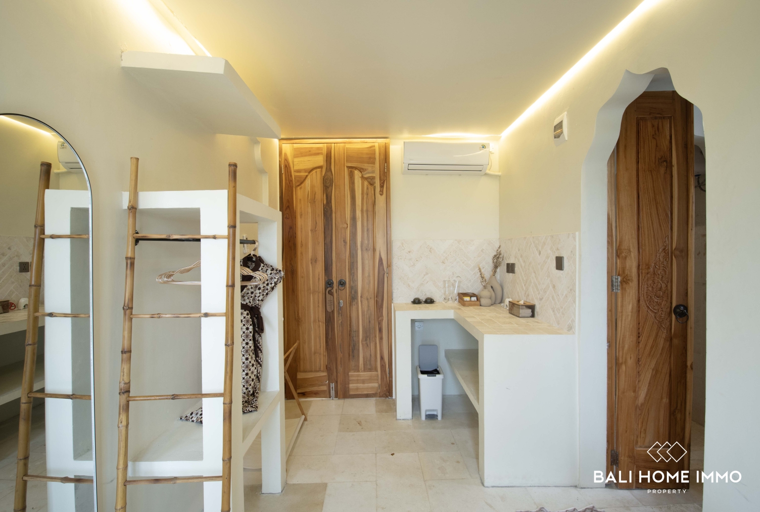 10 Bedroom Suites and Lofts for Sale Near Pandawa Beach view 15