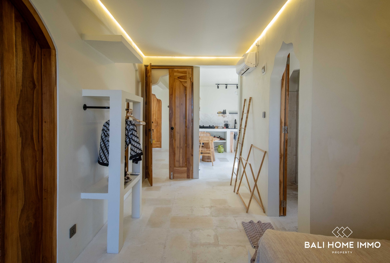 10 Bedroom Suites and Lofts for Sale Near Pandawa Beach view 19