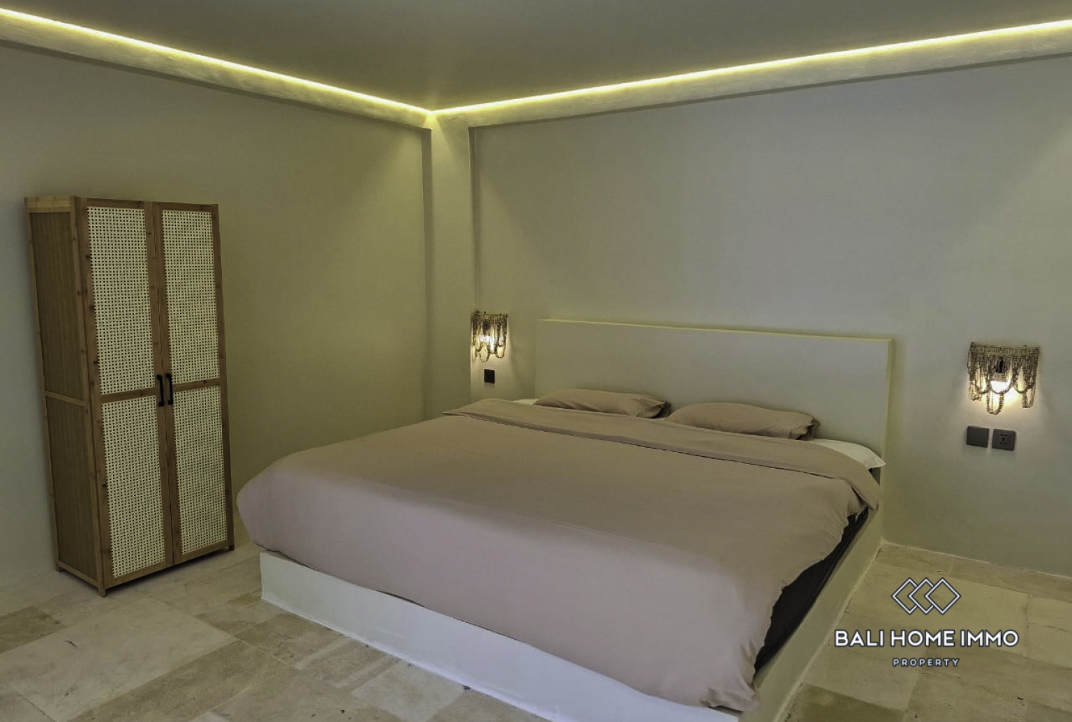 10 Bedroom Suites and Lofts for Sale Near Pandawa Beach view 12
