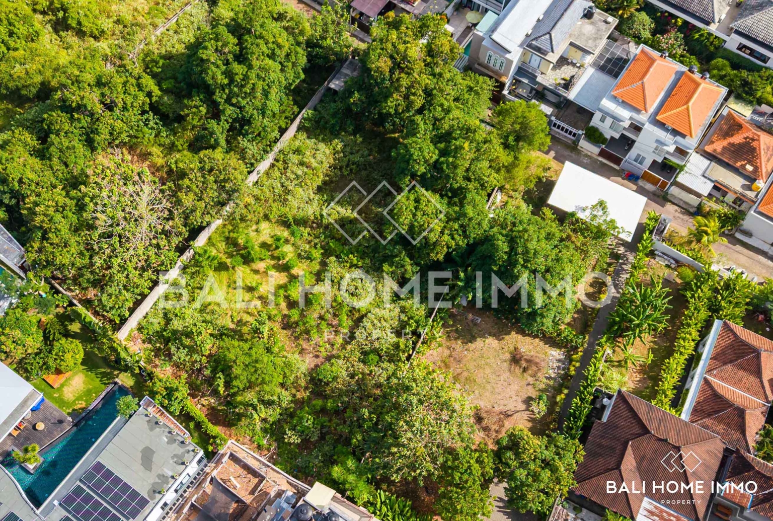12 ARE TANAH DIJUAL HAK MILIK DI BALI DEKAT PANTAI BALANGAN view 2
