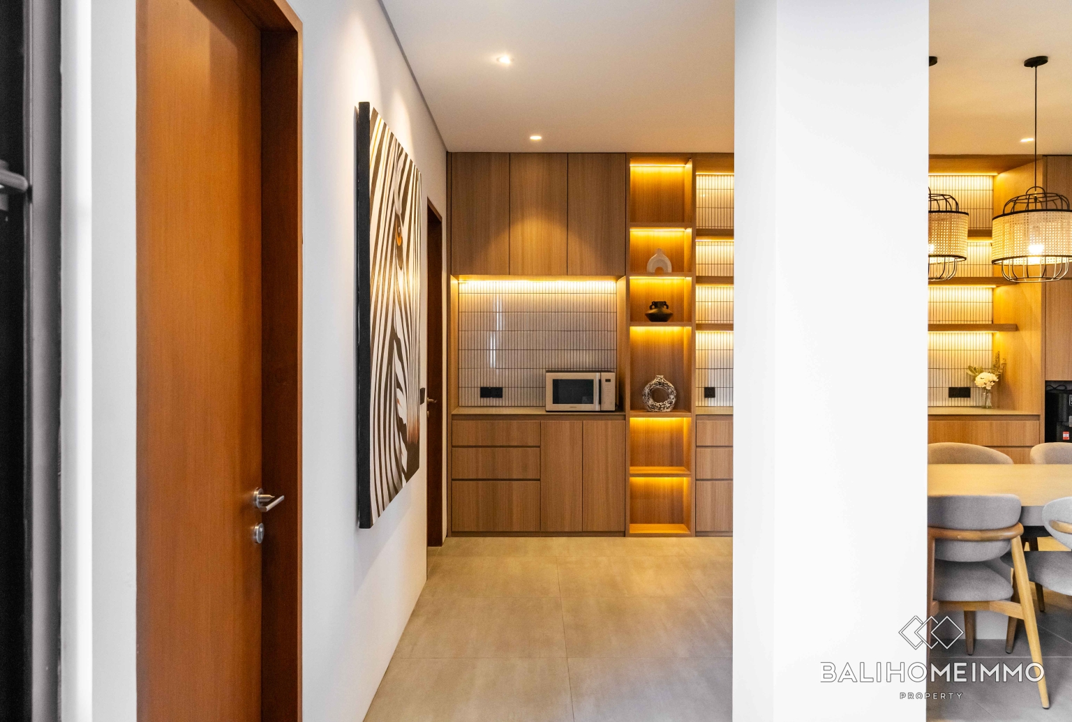 2-BEDROOM APARTMENT FOR RENT IN THE HEART OF BERAWA view 8