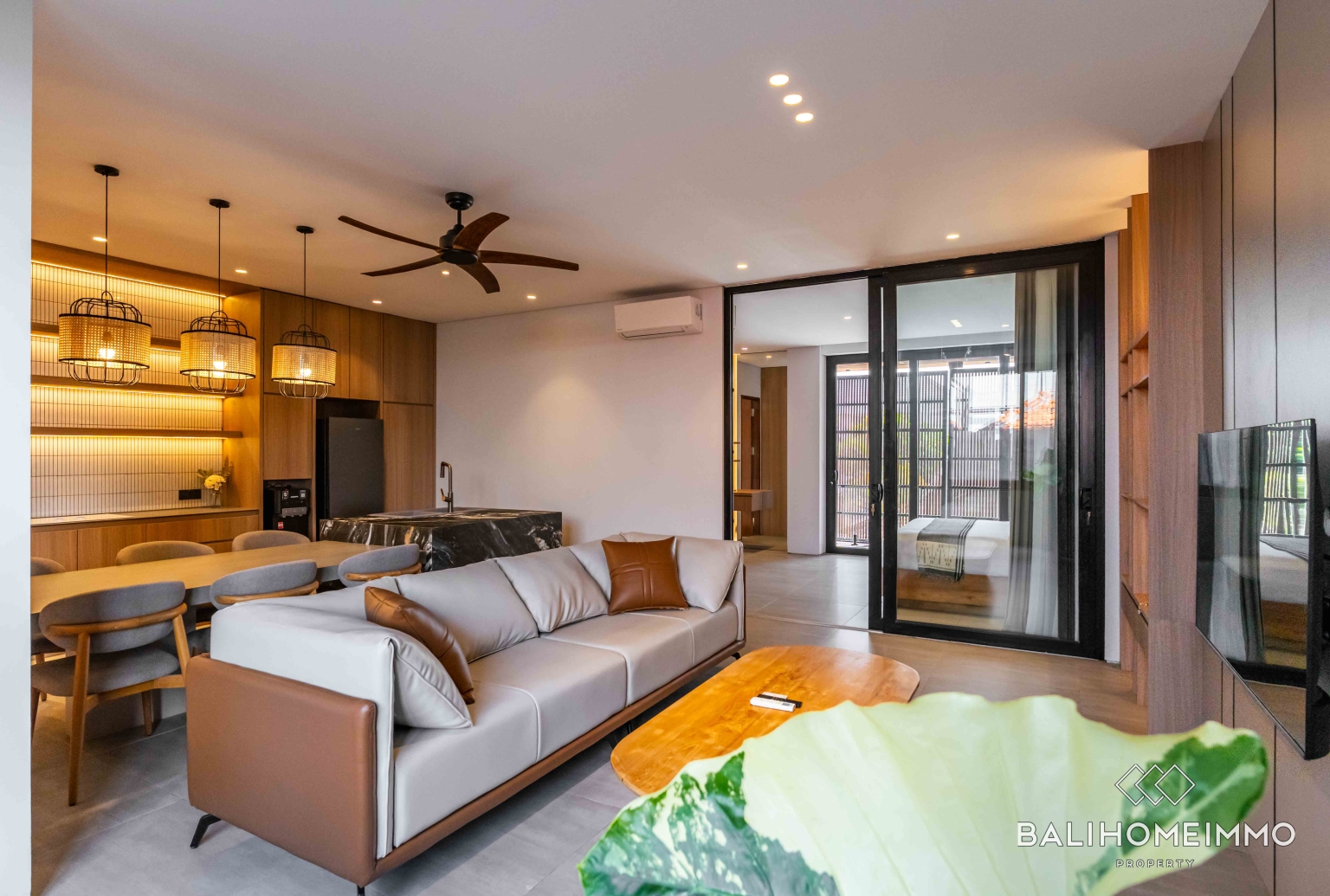 2-BEDROOM APARTMENT FOR RENT IN THE HEART OF BERAWA view 2