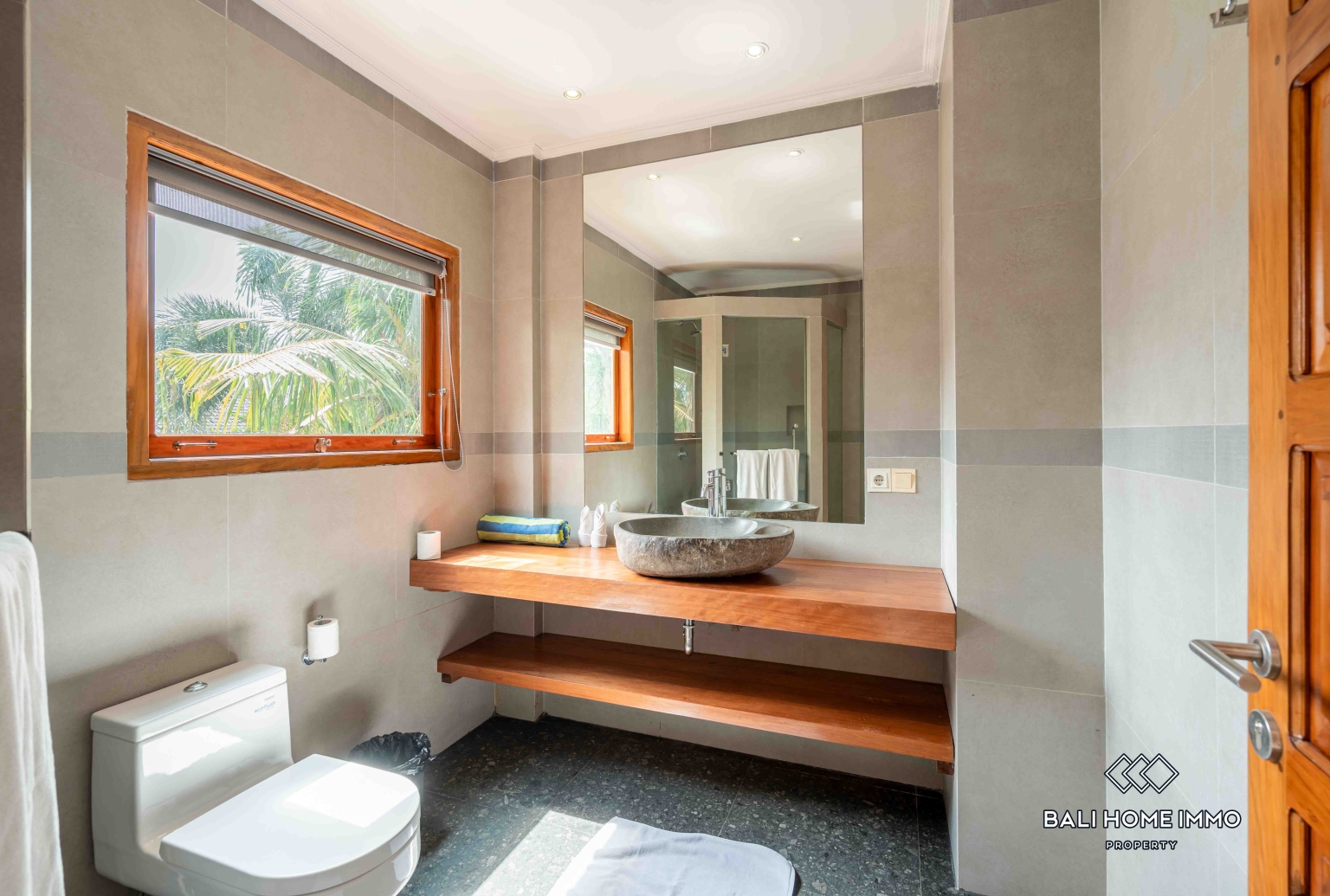 Apartemen 2 kamar untuk dijual dan disewa dekat Pantai Berawa view 18