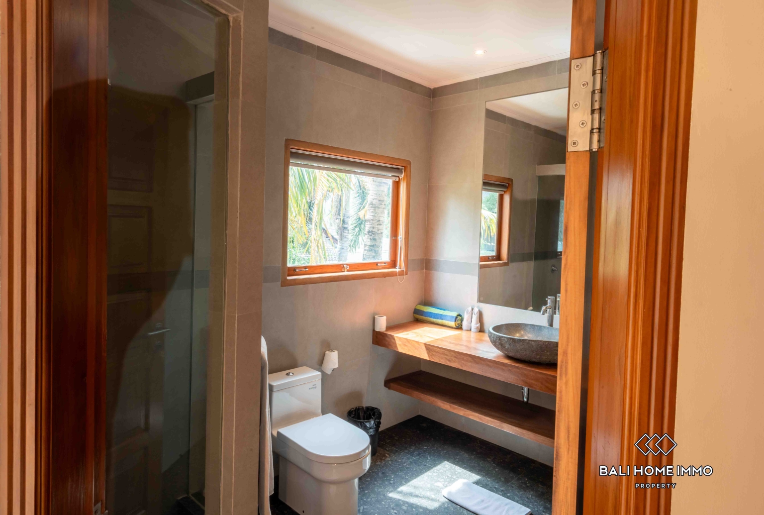 Apartemen 2 kamar untuk dijual dan disewa dekat Pantai Berawa view 21