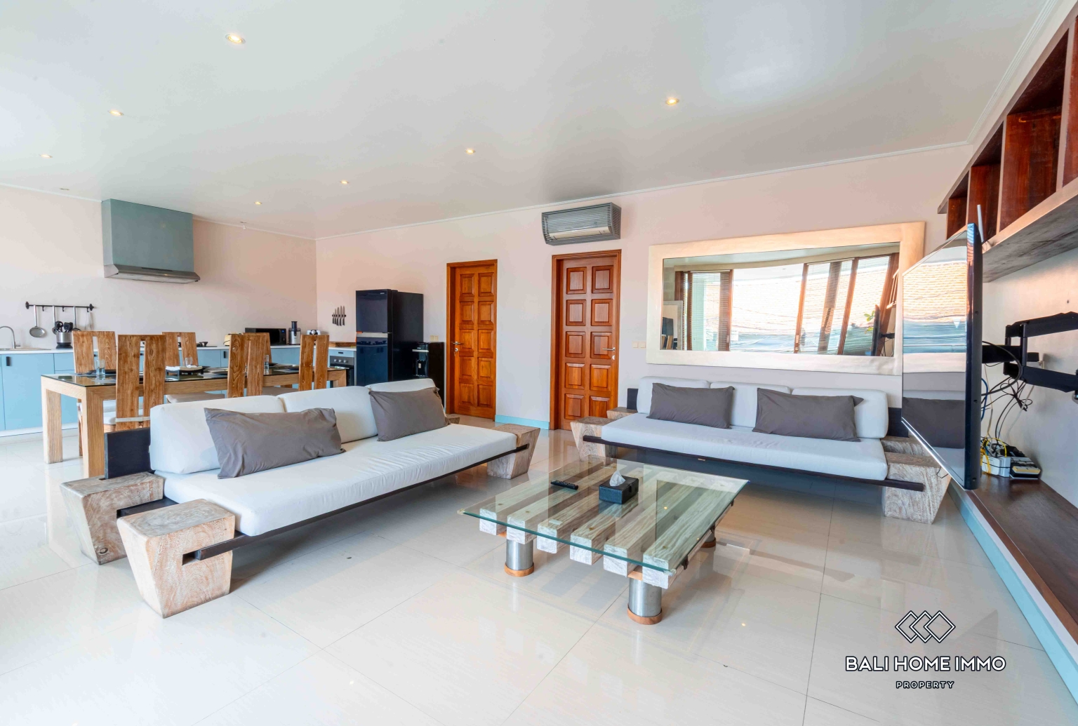 Apartemen 2 kamar untuk dijual dan disewa dekat Pantai Berawa view 2