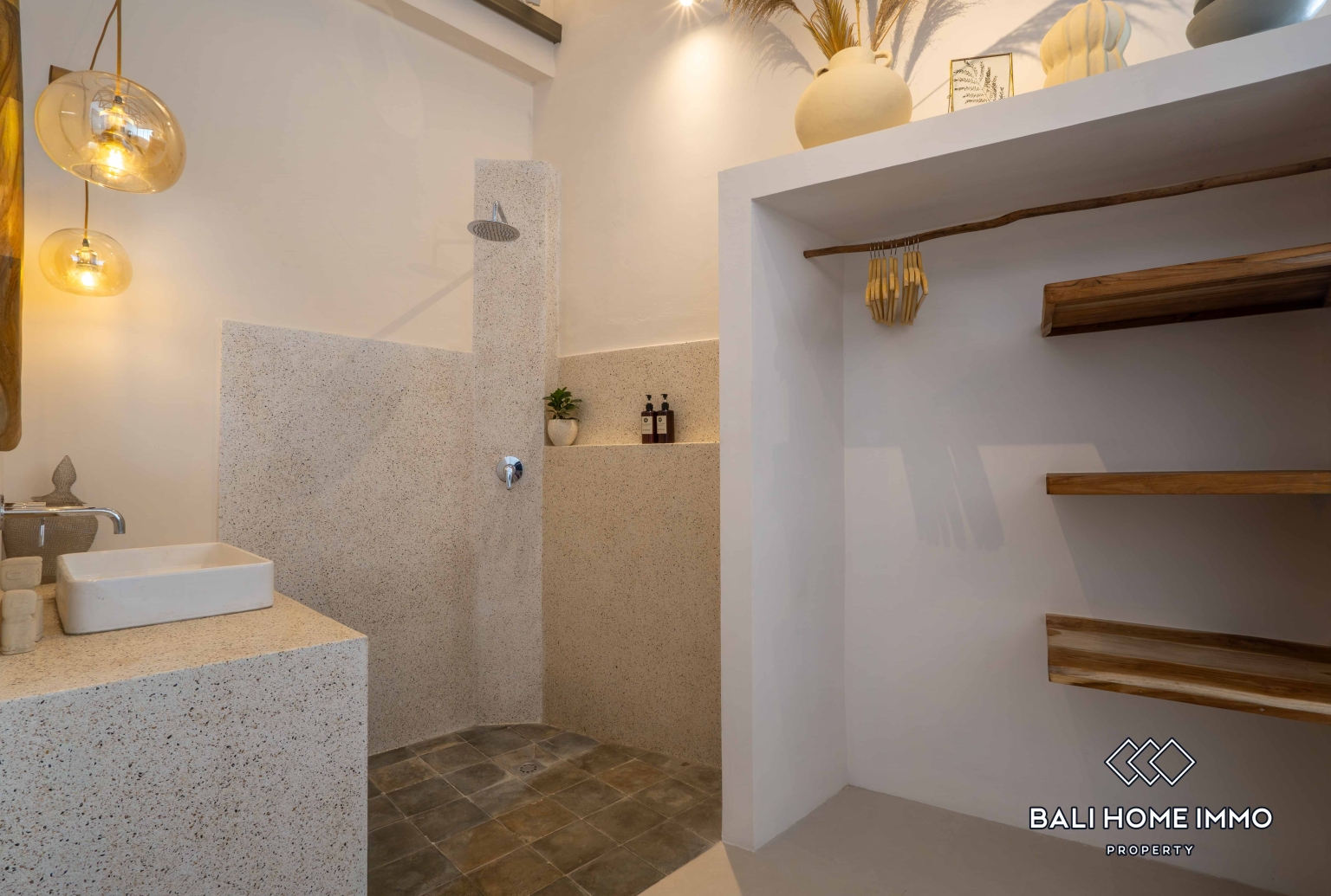 2  Bedroom Apartment For Sale in Canggu Berawa view 14