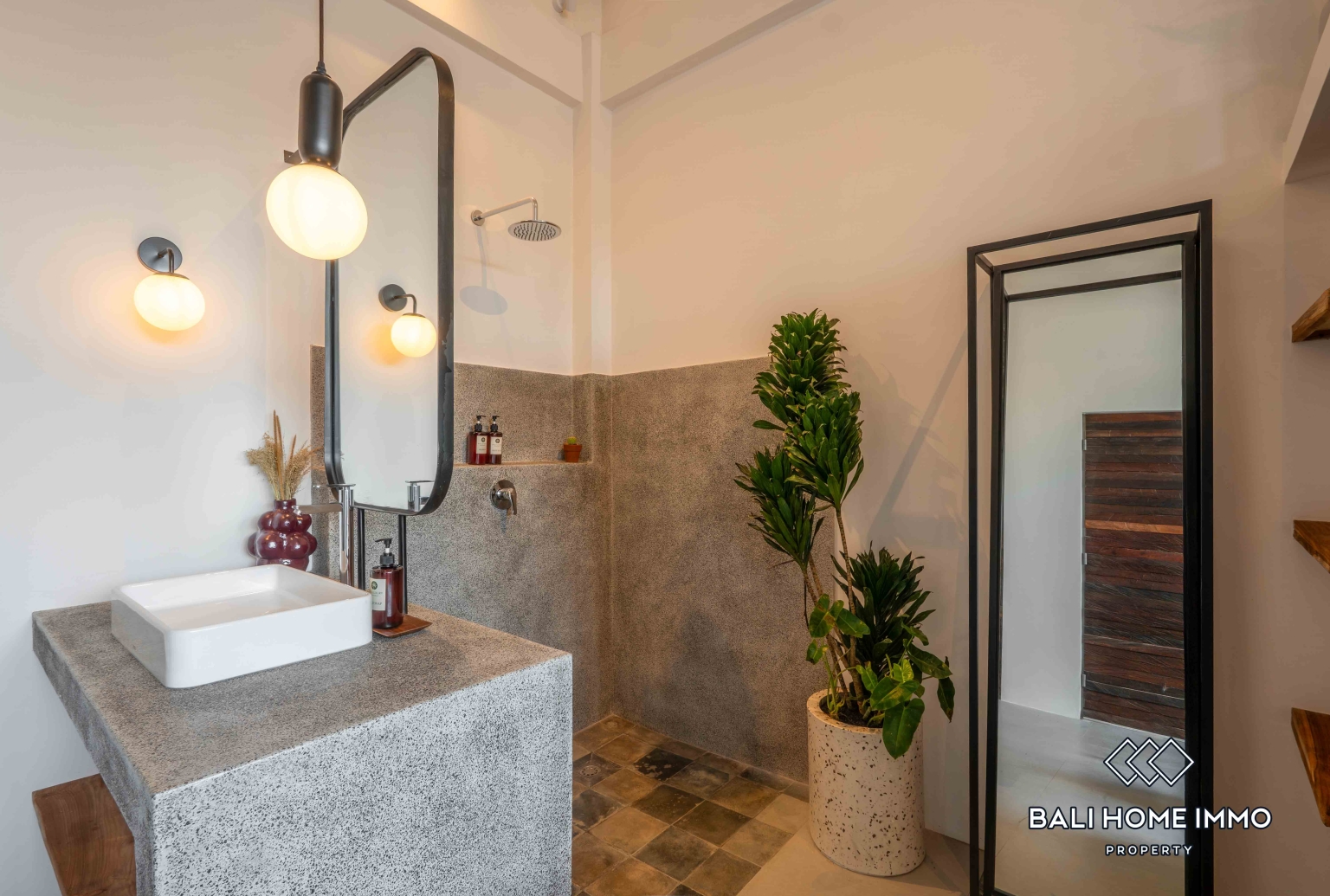 2  Bedroom Apartment For Sale in Canggu Berawa view 15