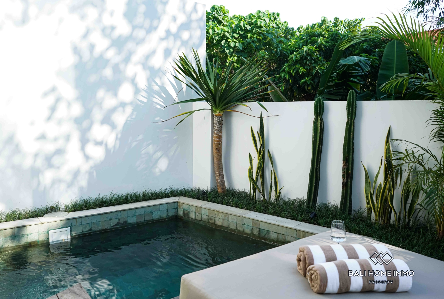 2 Bedroom Mezzanine Style Villa For Sale in Pererenan Bali view 14