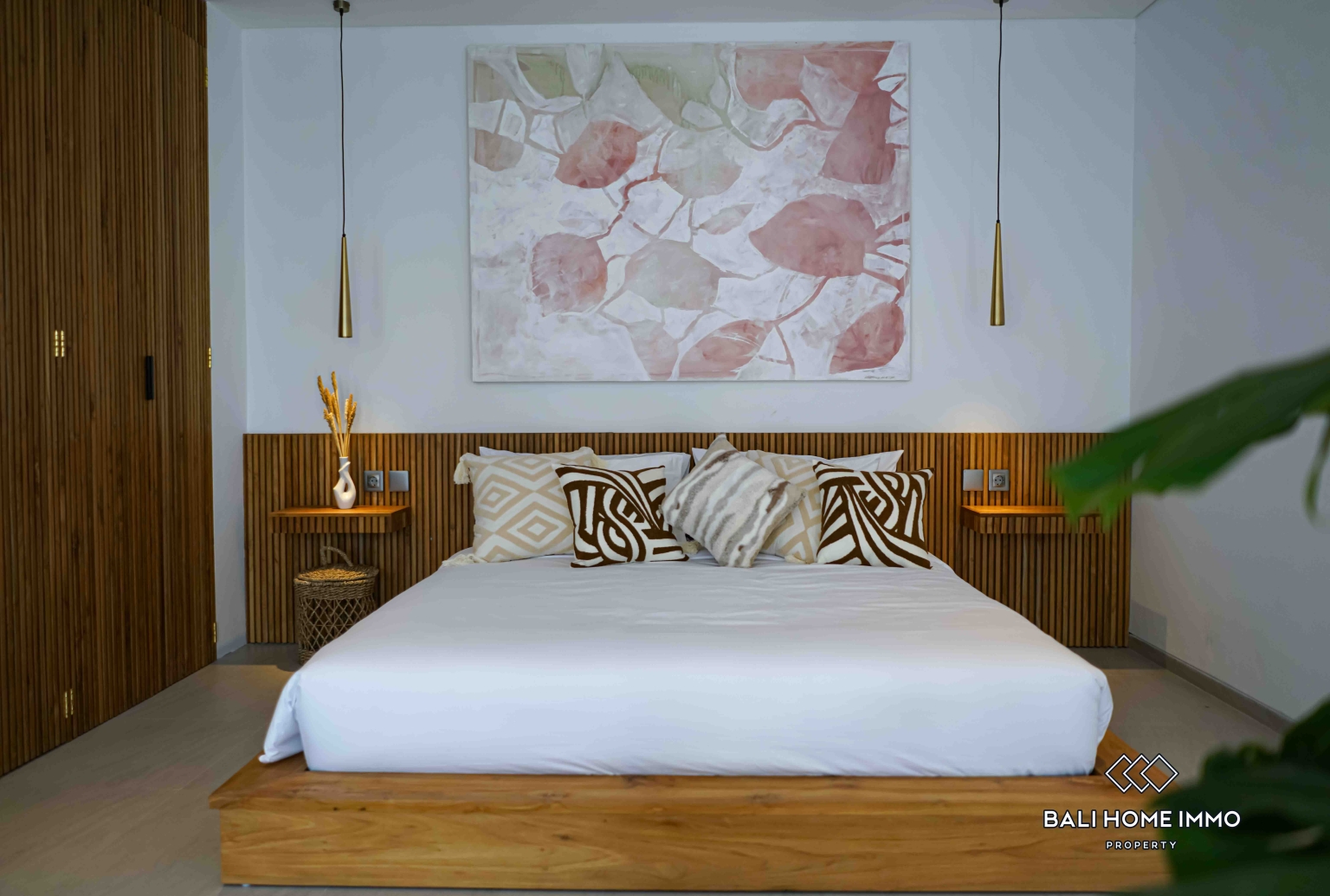 2 Bedroom Mezzanine Style Villa For Sale in Pererenan Bali view 11