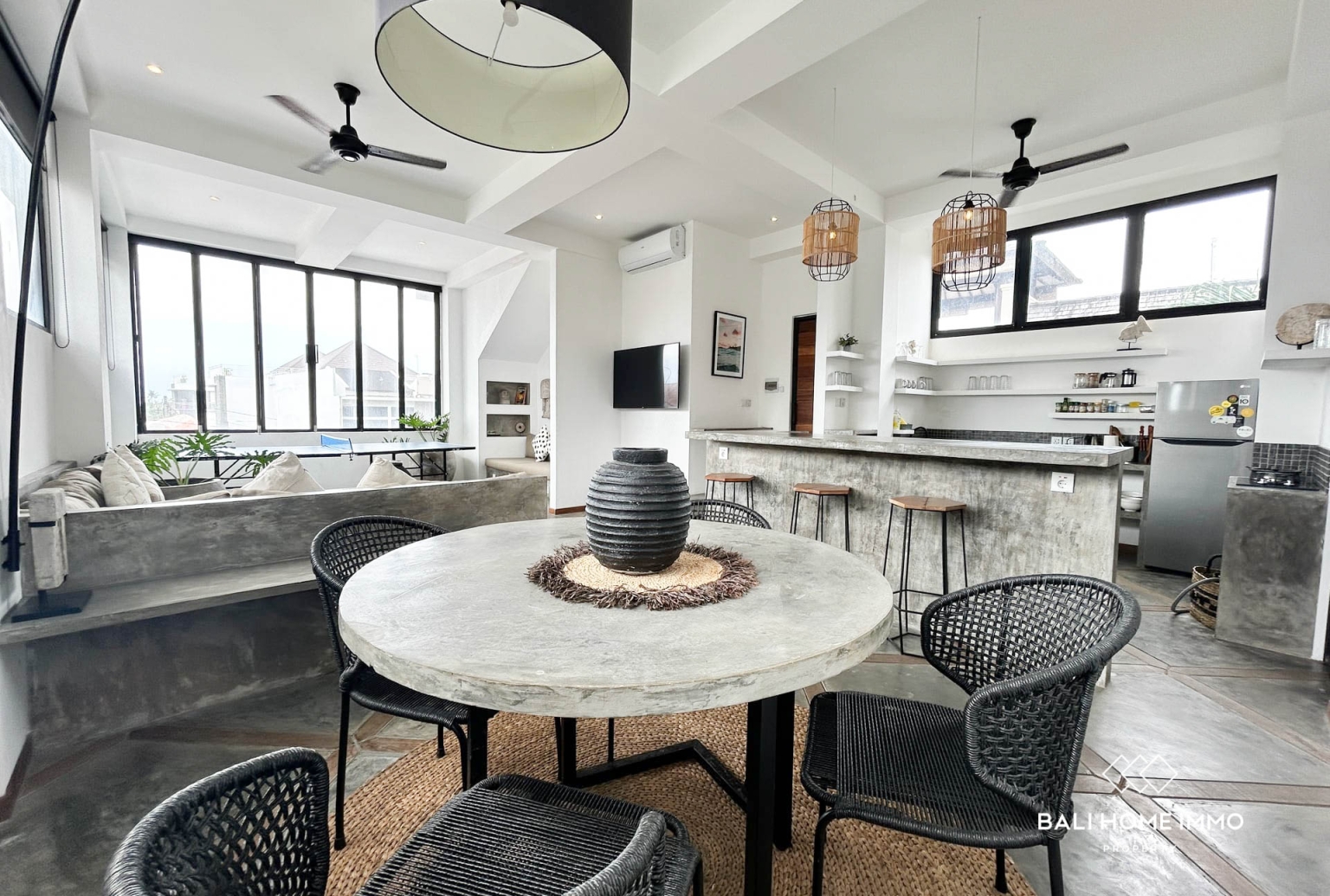 2-Bedroom Modern Loft for Sale in Pink Zone Batu Bolong, Canggu view 6