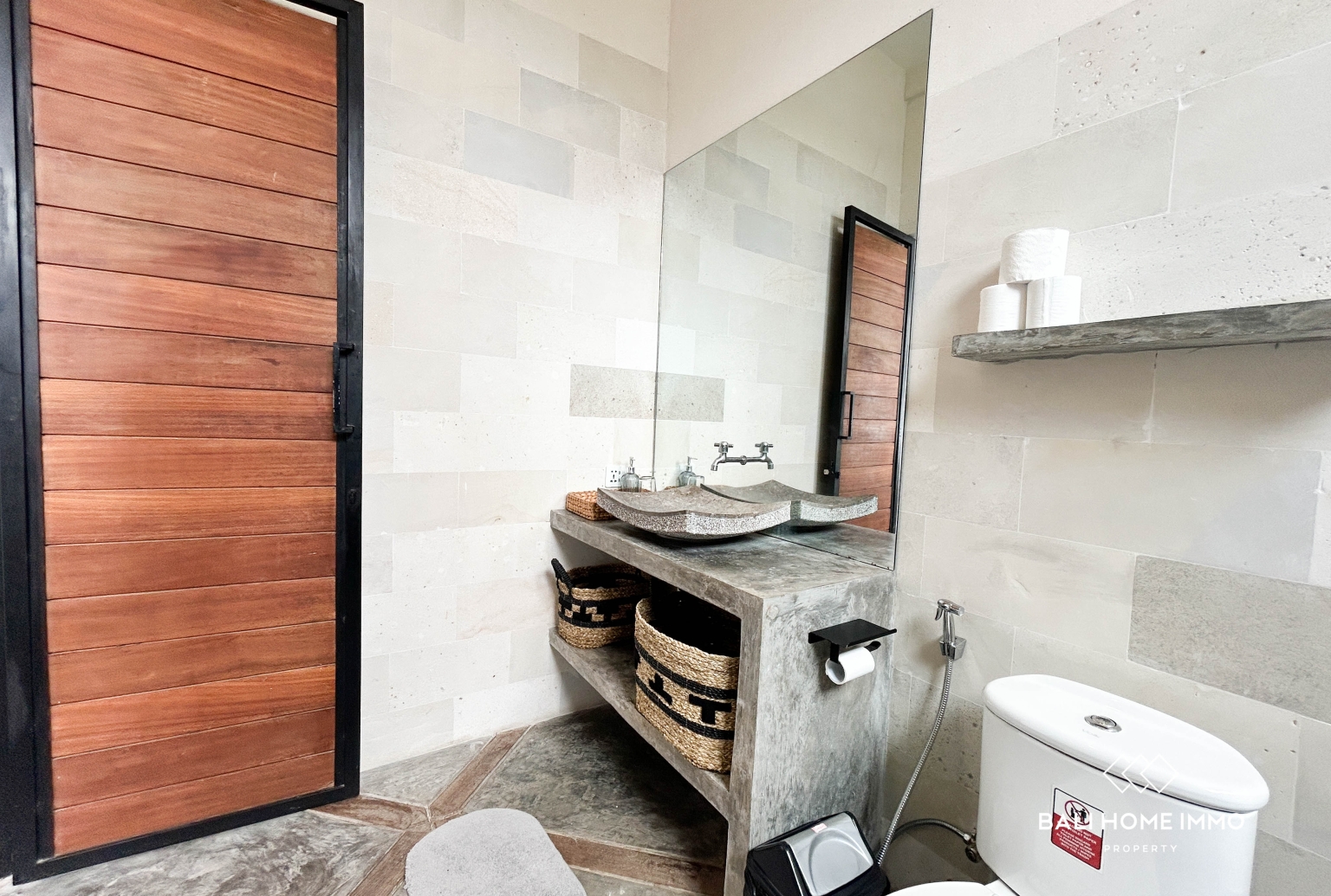 2-Bedroom Modern Loft for Sale in Pink Zone Batu Bolong, Canggu view 12