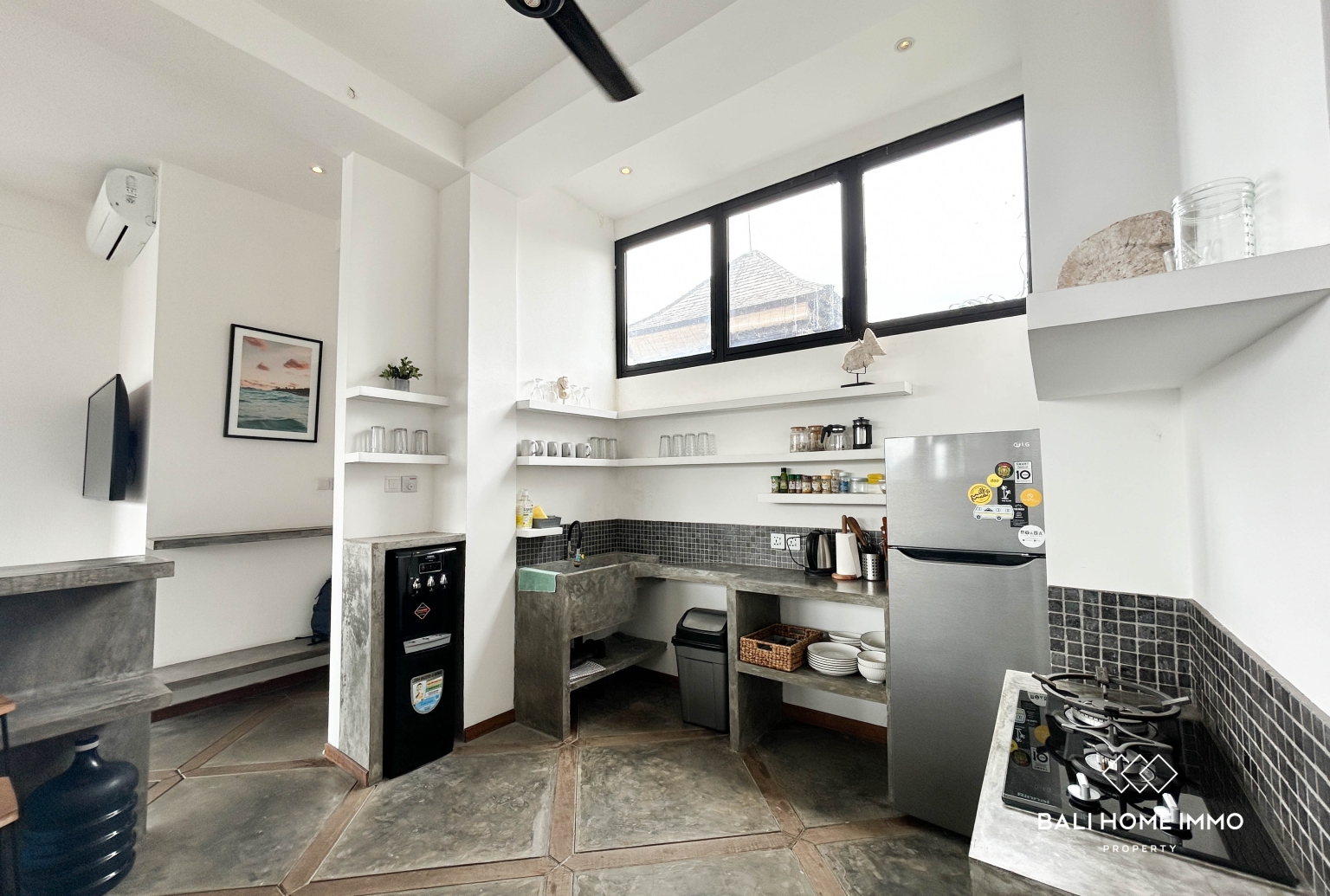 2-Bedroom Modern Loft for Sale in Pink Zone Batu Bolong, Canggu view 7