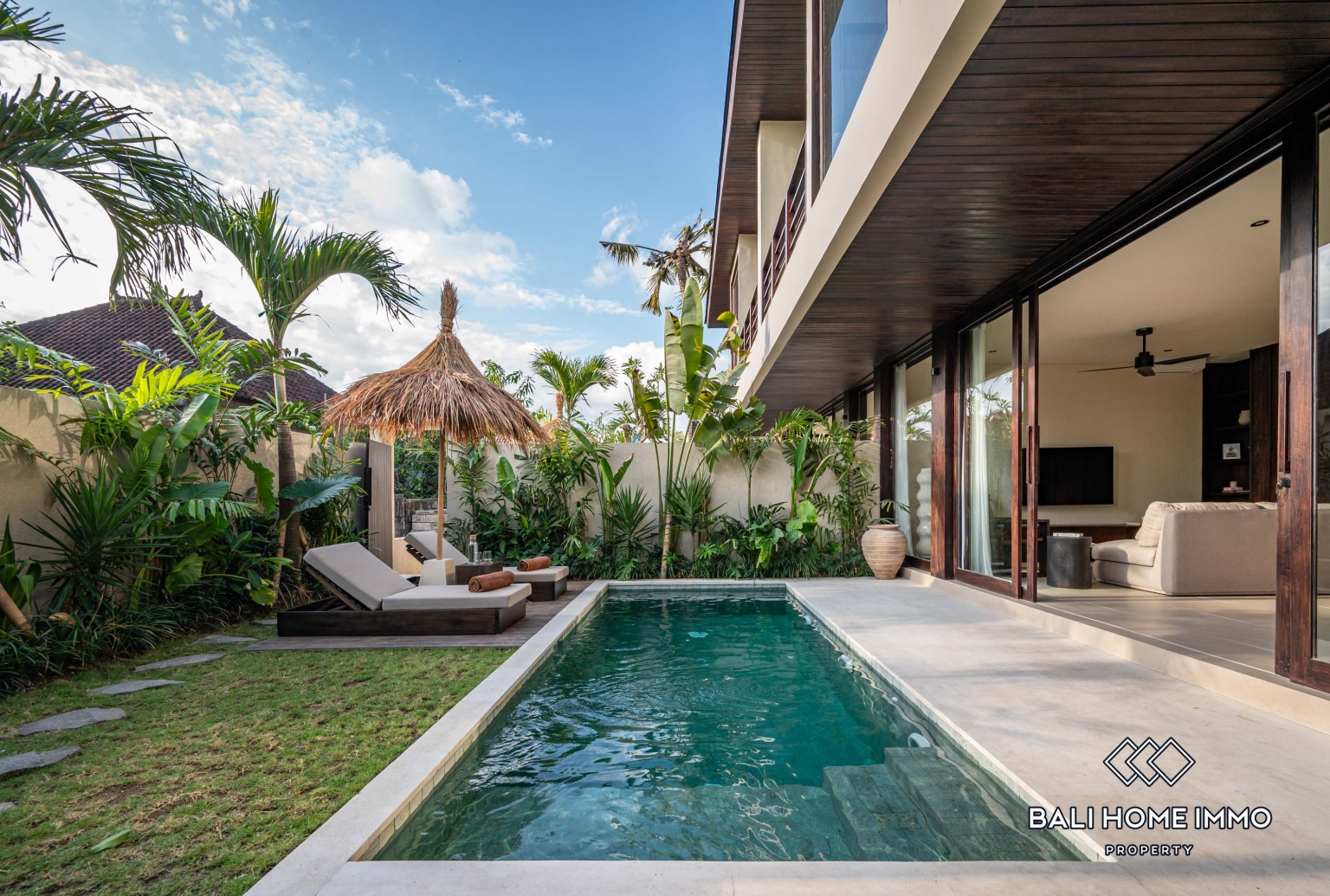 Villa moderne de 2 chambres à louer en bord de mer à Cemagi view 2