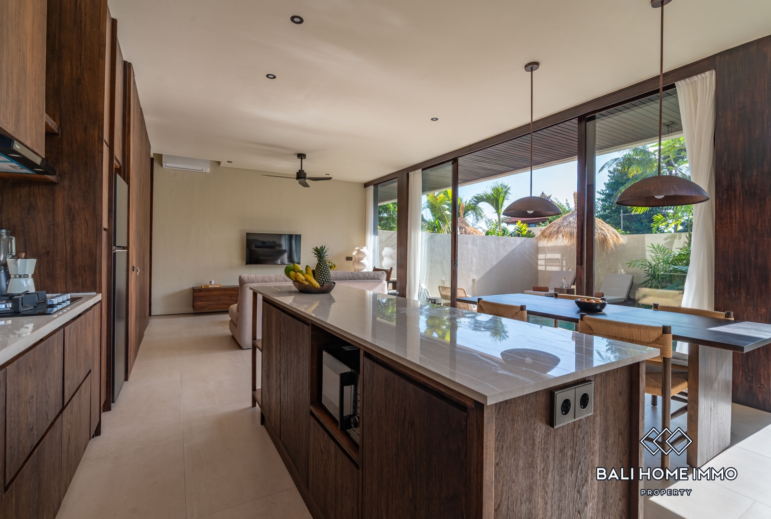 Villa moderne de 2 chambres à louer en bord de mer à Cemagi view 5