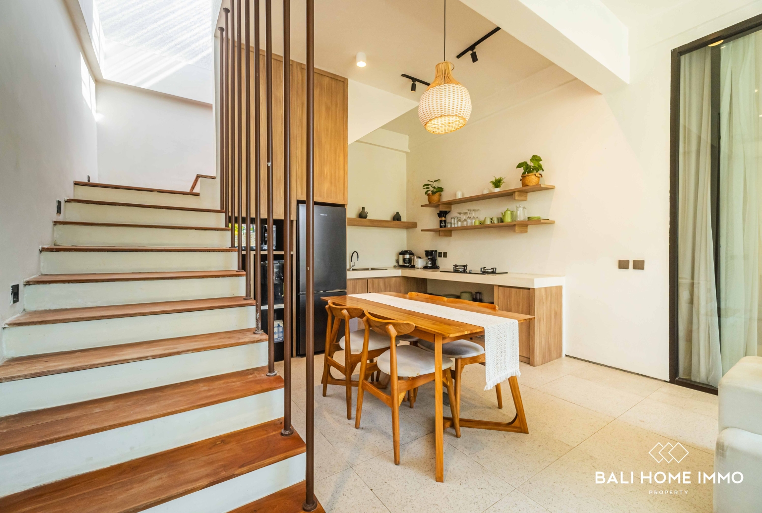 Villa moderne de 2 chambres à vendre à Bali Pererenan côté nord view 9