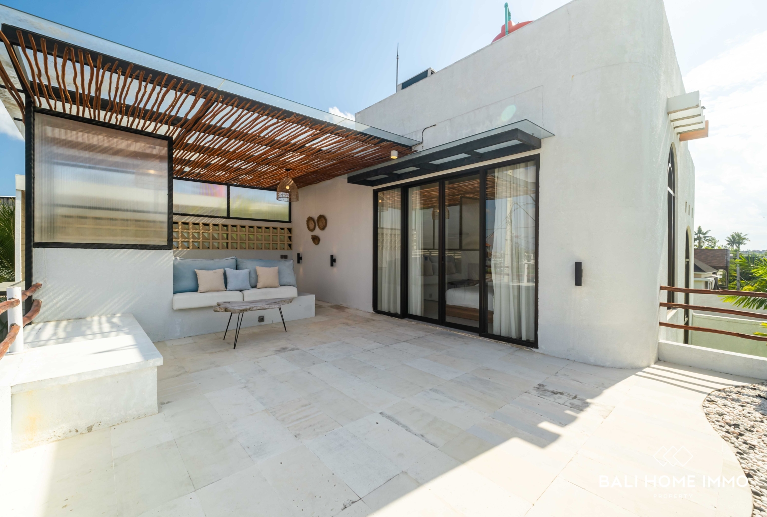 Villa moderne de 2 chambres à vendre à Bali Pererenan côté nord view 25