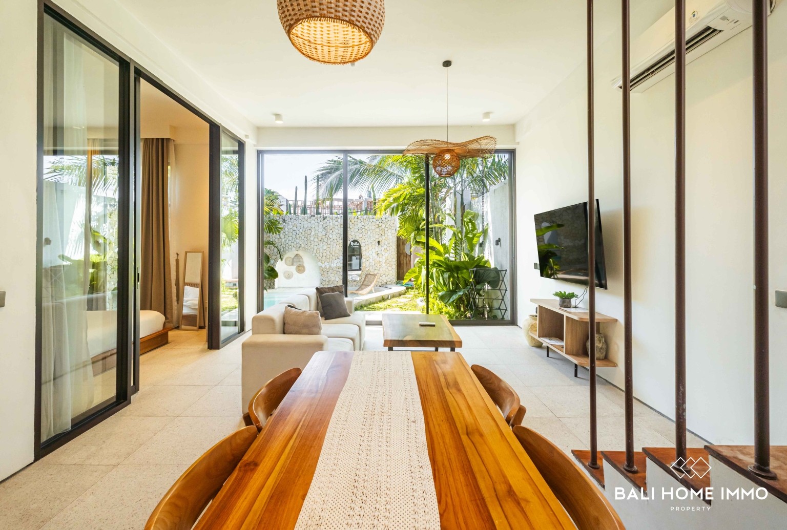 Villa moderne de 2 chambres à vendre à Bali Pererenan côté nord view 11
