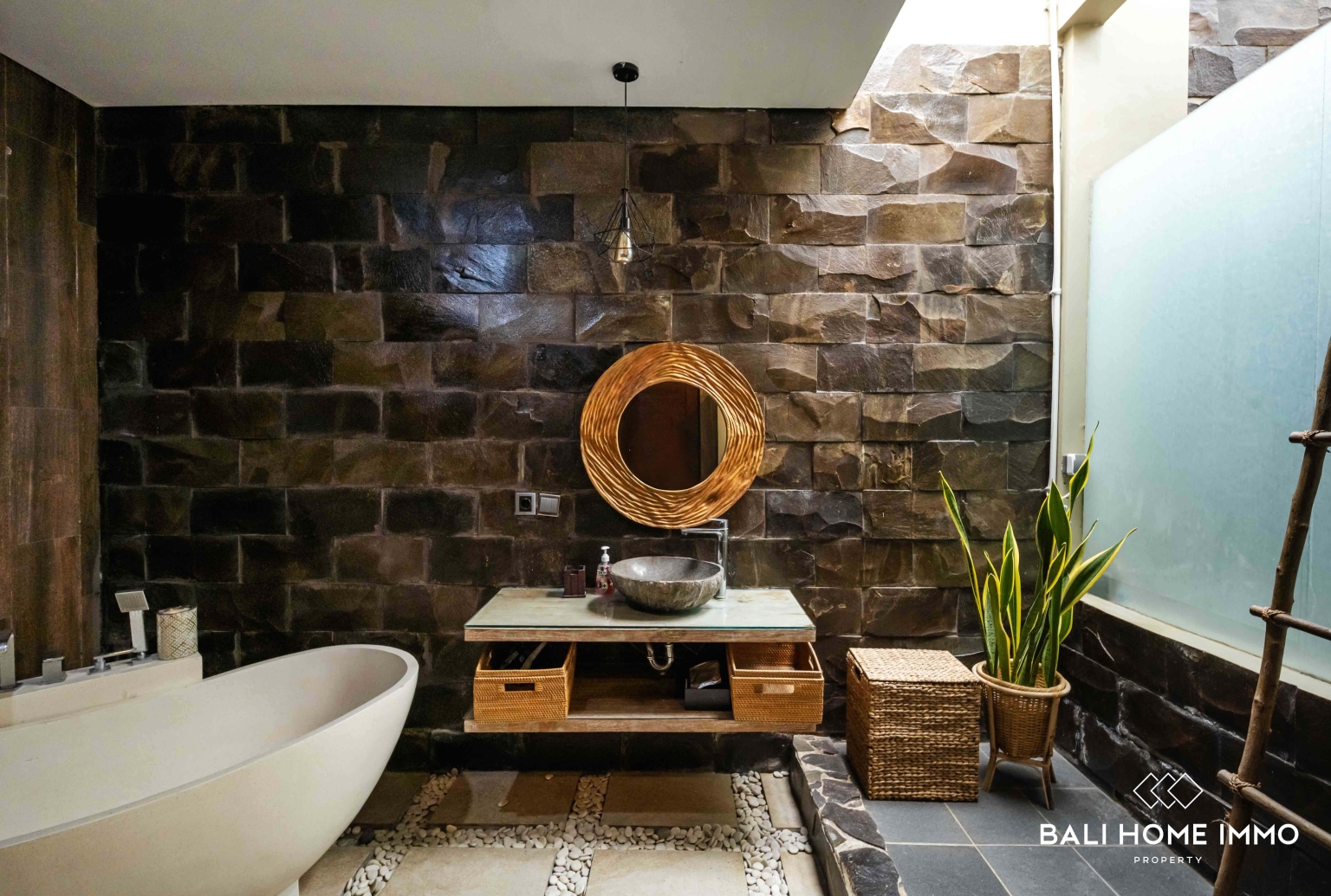 2 Bedroom Ocean View Vintage Villa for Rent in Ungasan view 23