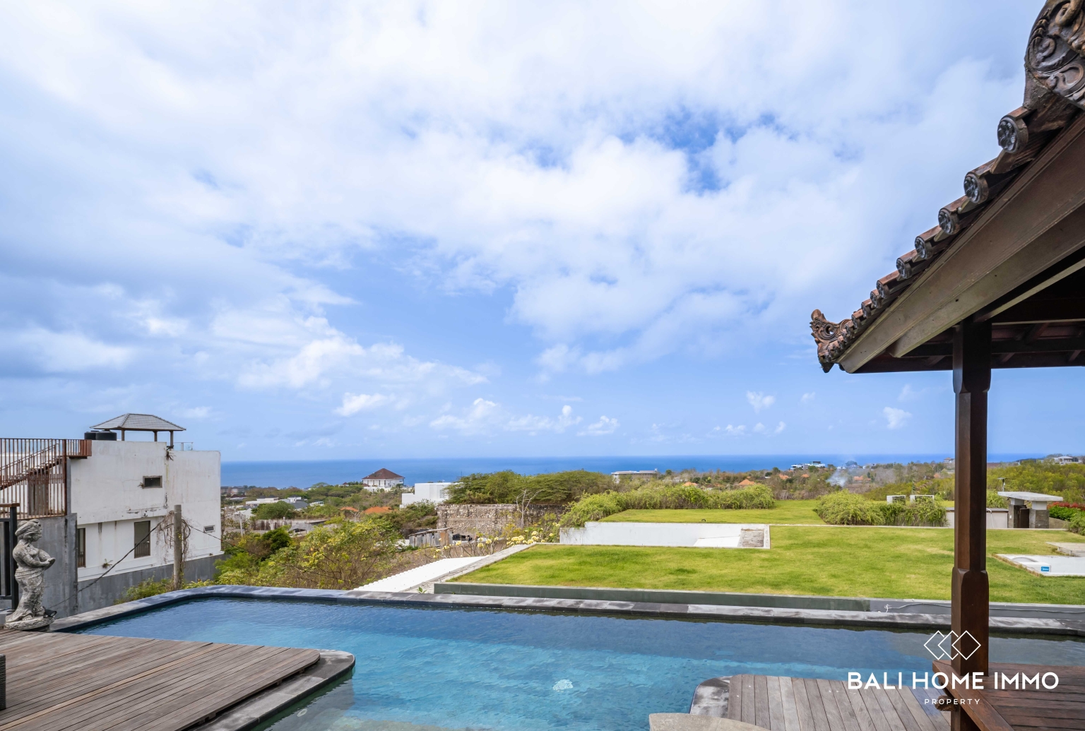 2 Bedroom Ocean View Vintage Villa for Rent in Ungasan view 3