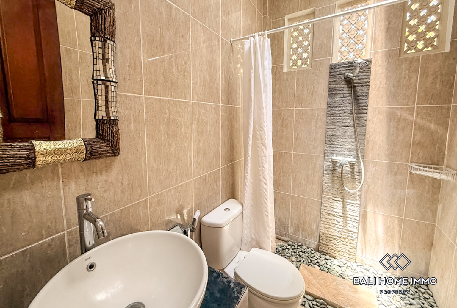 2 Bedroom Villa for Rent in Canggu Berawa view 9