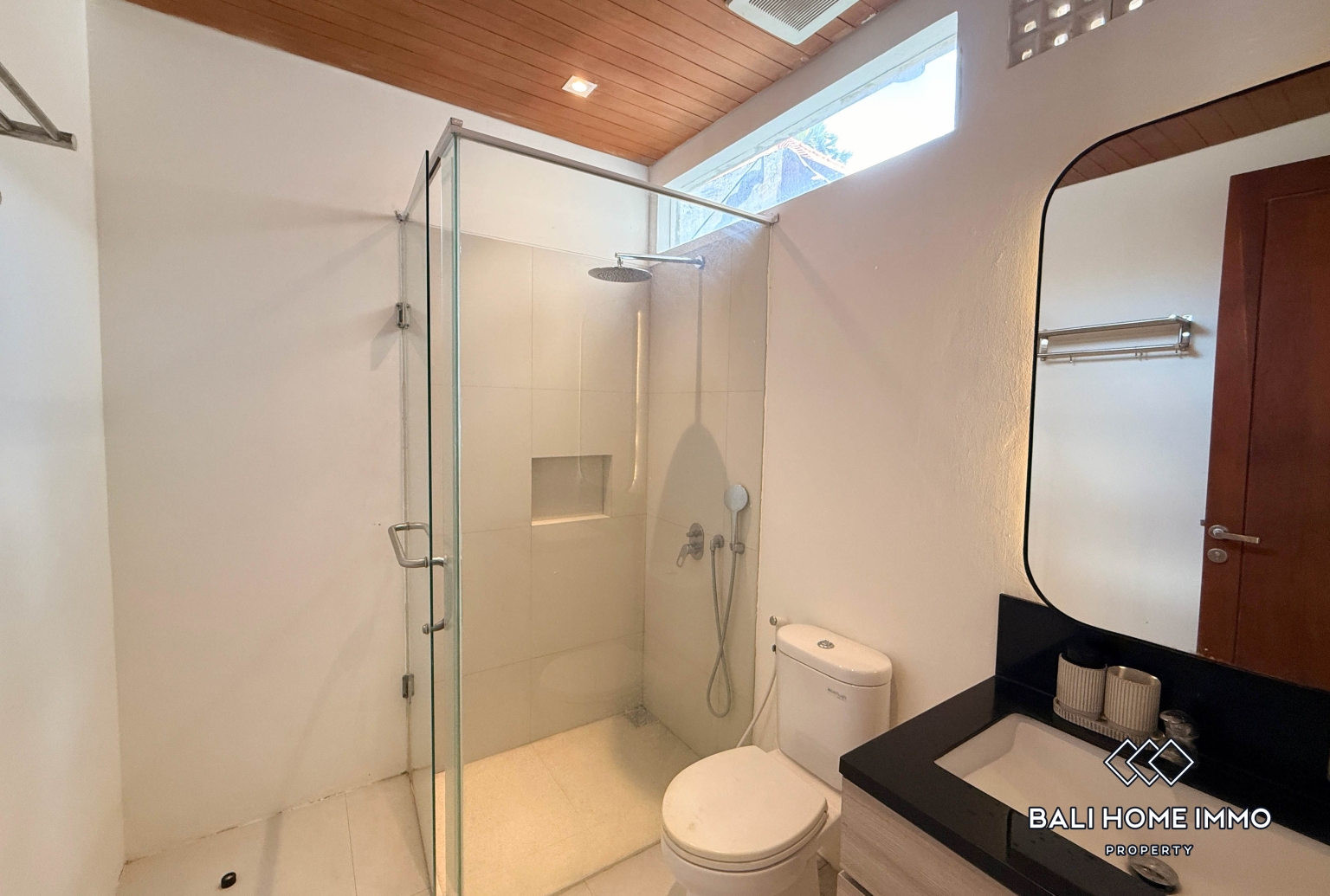 2 Bedroom Villa for Rent in Canggu Berawa view 12