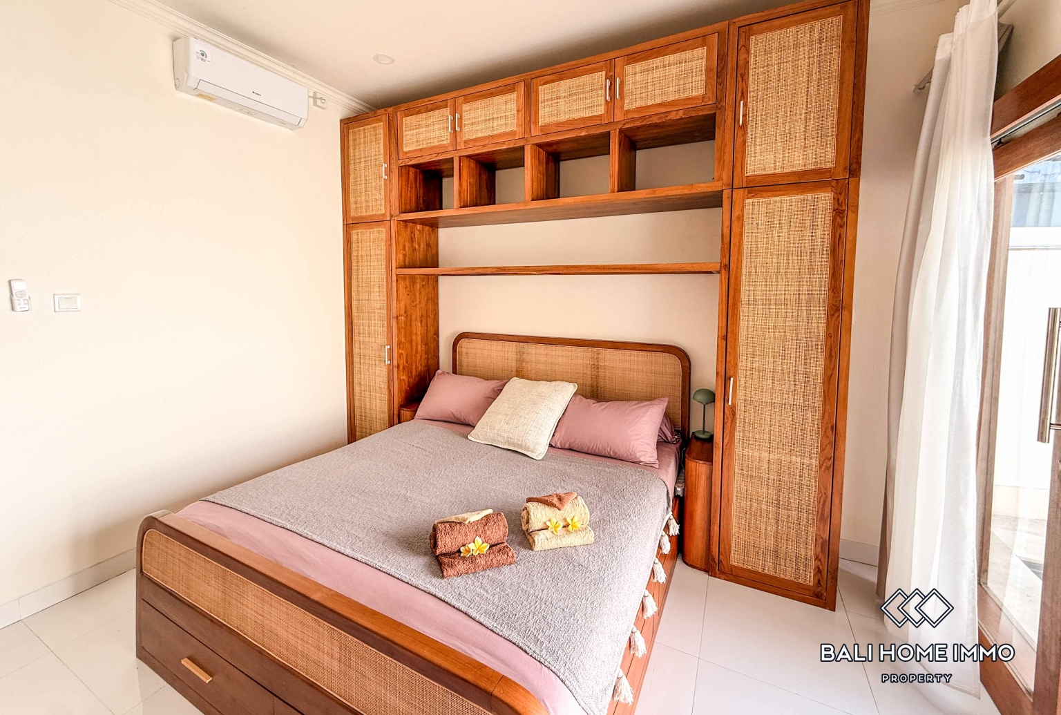 2 Bedroom Villa For Rent in Pererenan Beachside view 9
