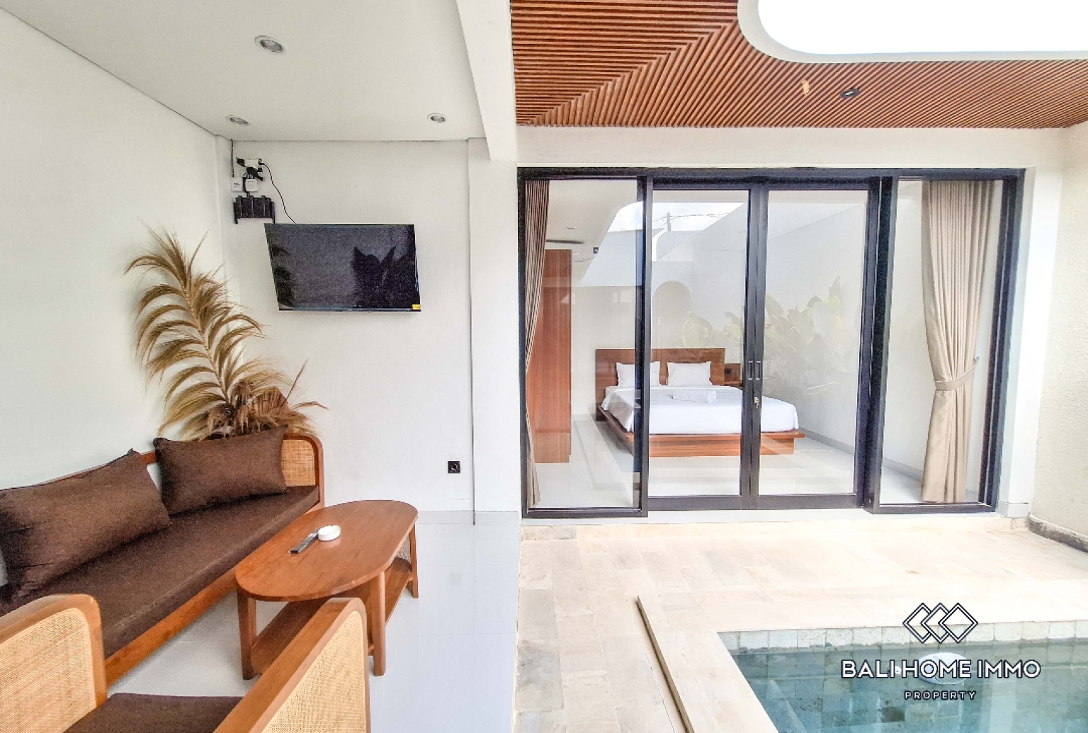 2 Bedroom Villa for Rent in Pererenan Northside view 2