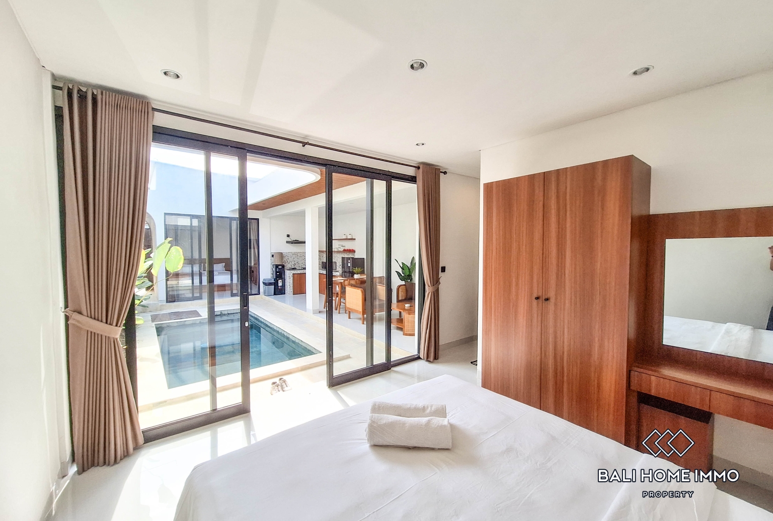 2 Bedroom Villa for Rent in Pererenan Northside view 8