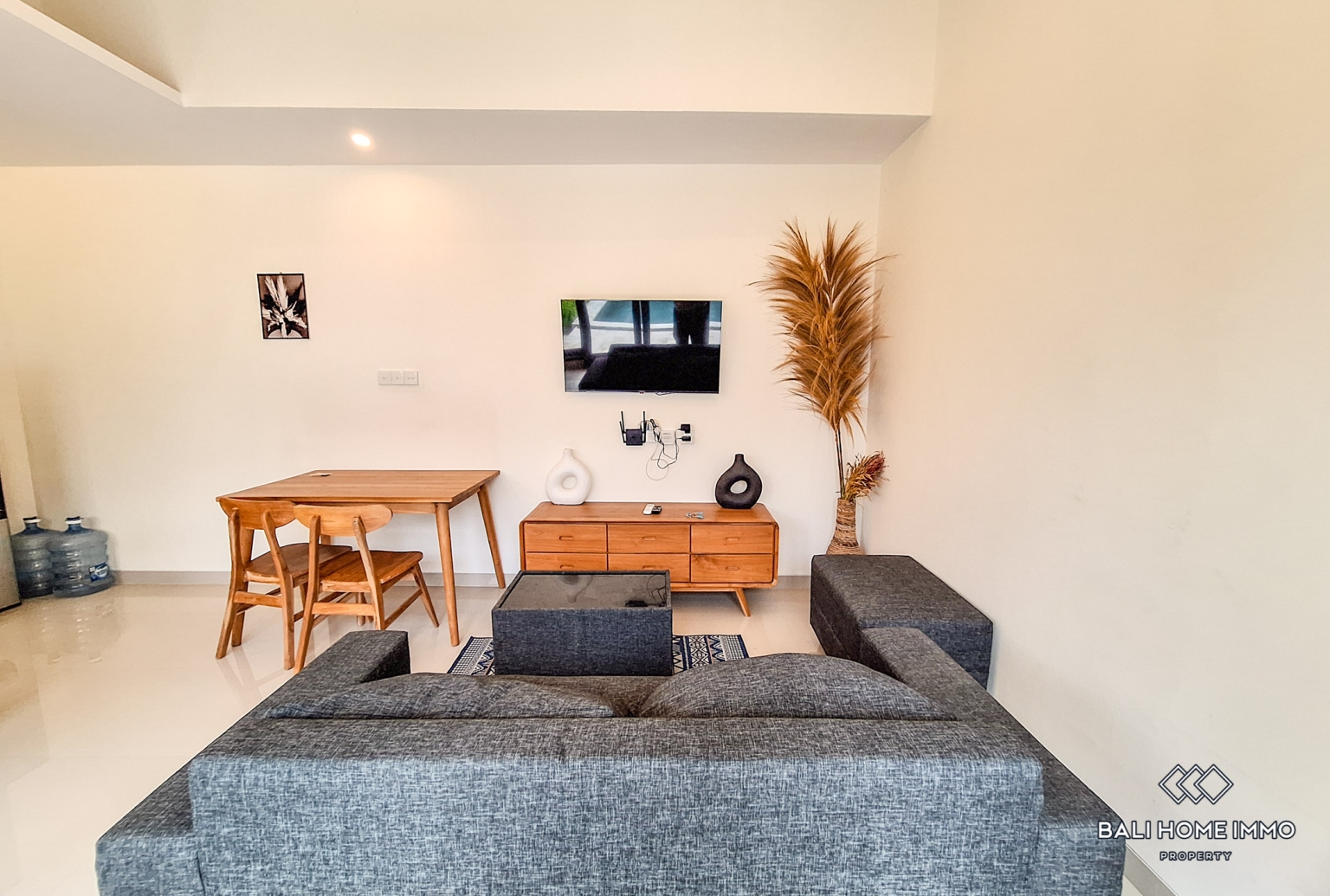 2 Bedroom Villa For Rent in Pererenan Northside view 3