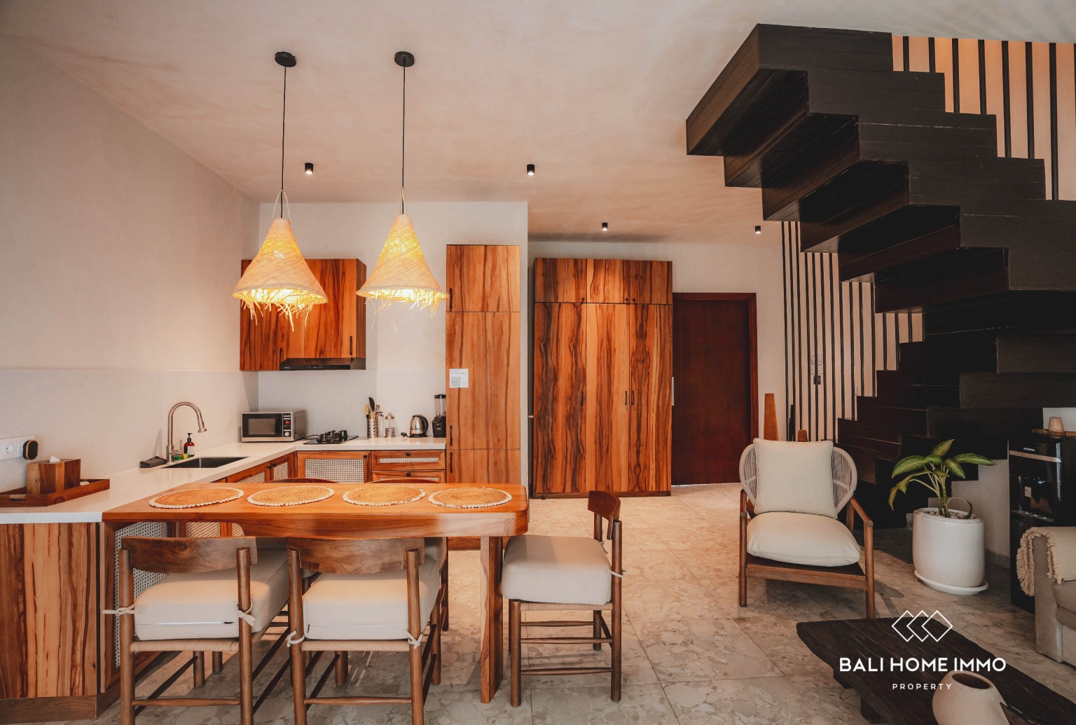 2-Bedroom Villa for Sale and Rent in a Complex in Berawa Beachside view 2