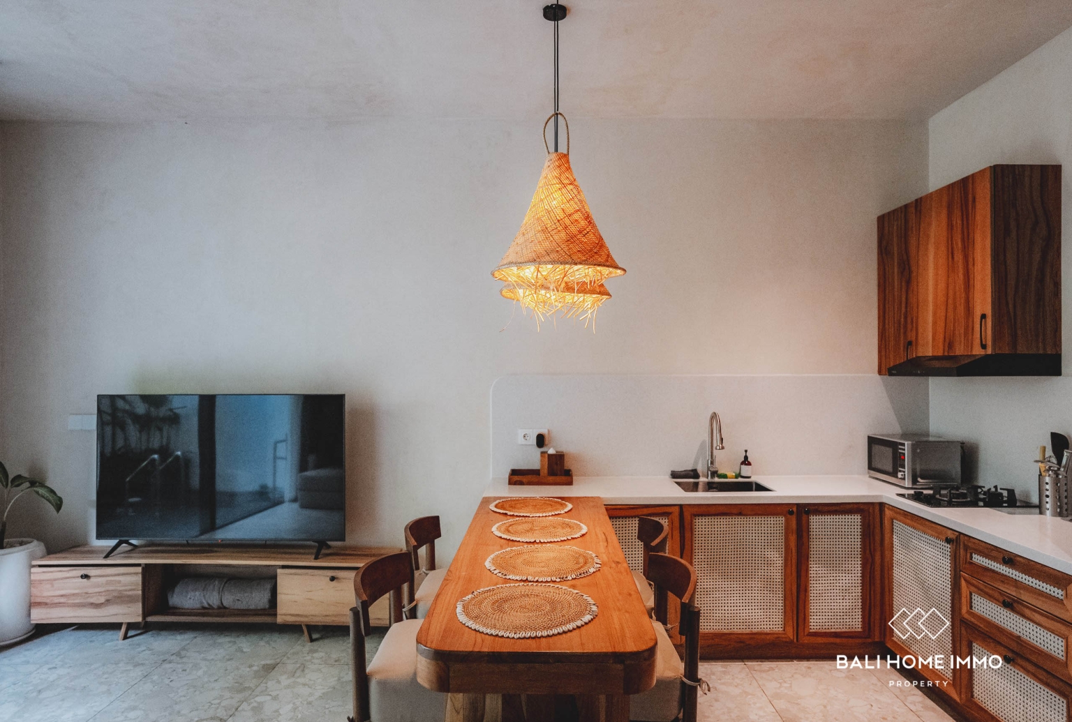 2-Bedroom Villa for Sale and Rent in a Complex in Berawa Beachside view 3