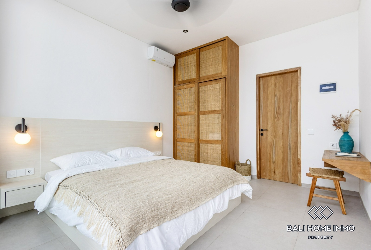 2 Bedroom Villa for Sale Pererenan Northside view 12