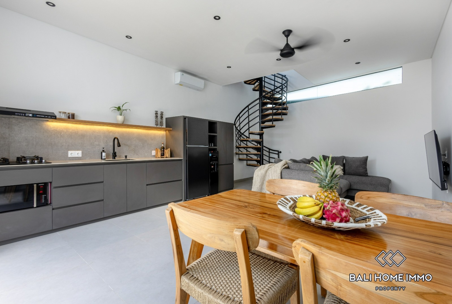 2 Bedroom Villa for Sale Pererenan Northside view 4