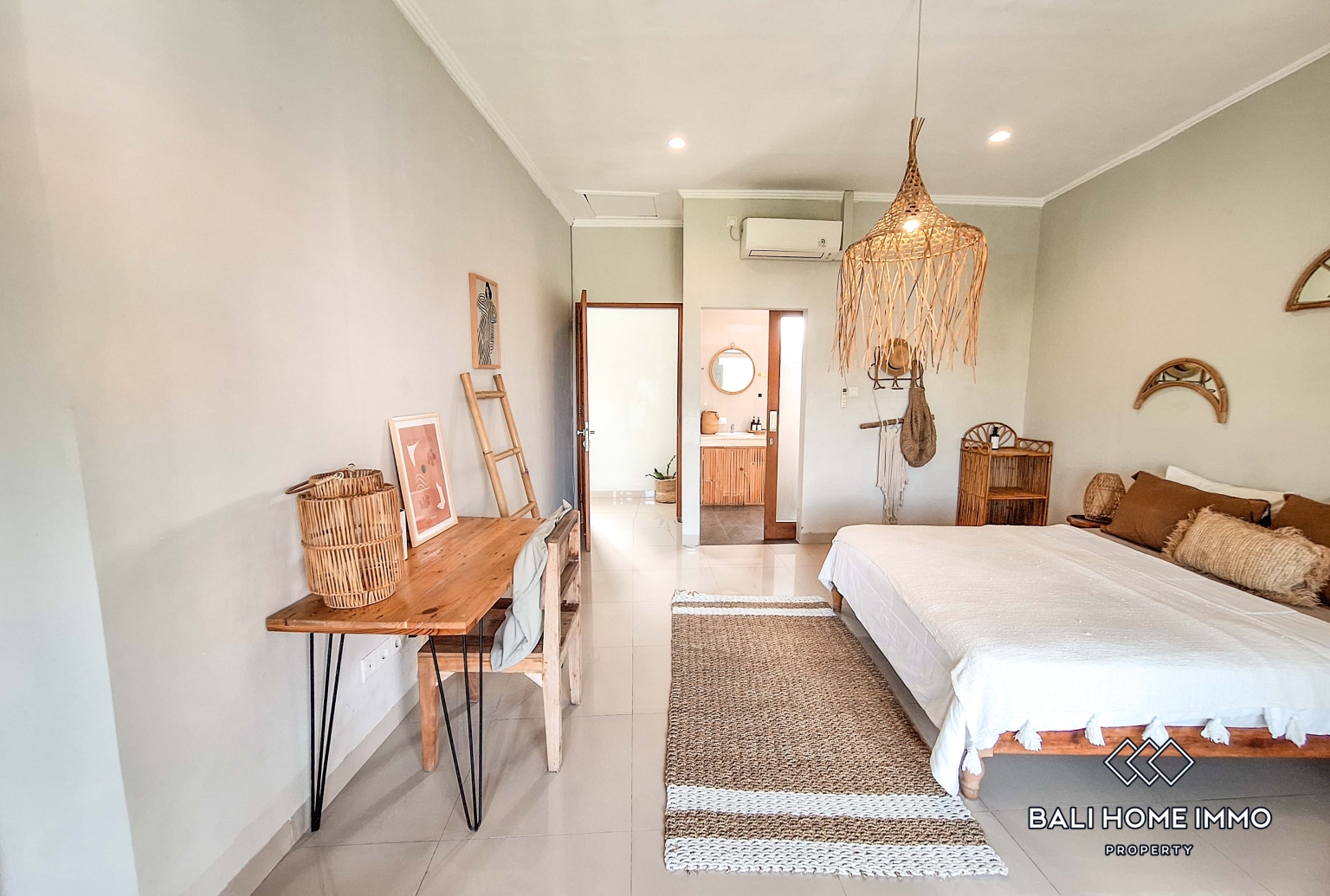 2 Bedroom Villa for Sale and Rent Pererenan Northside view 8