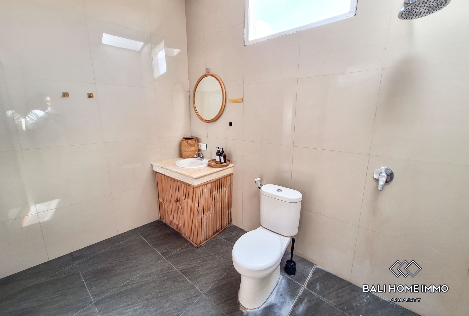 2 Bedroom Villa for Sale and Rent Pererenan Northside view 11