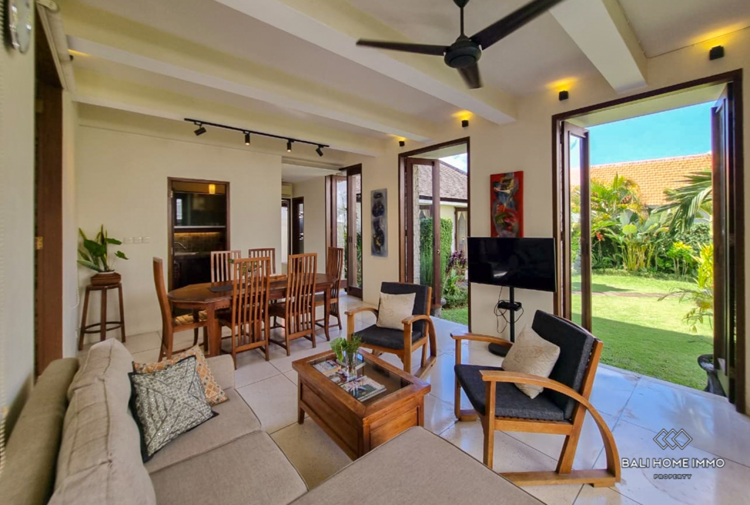 2 Bedroom Villa for Sale Freehold in Bali Umalas view 2