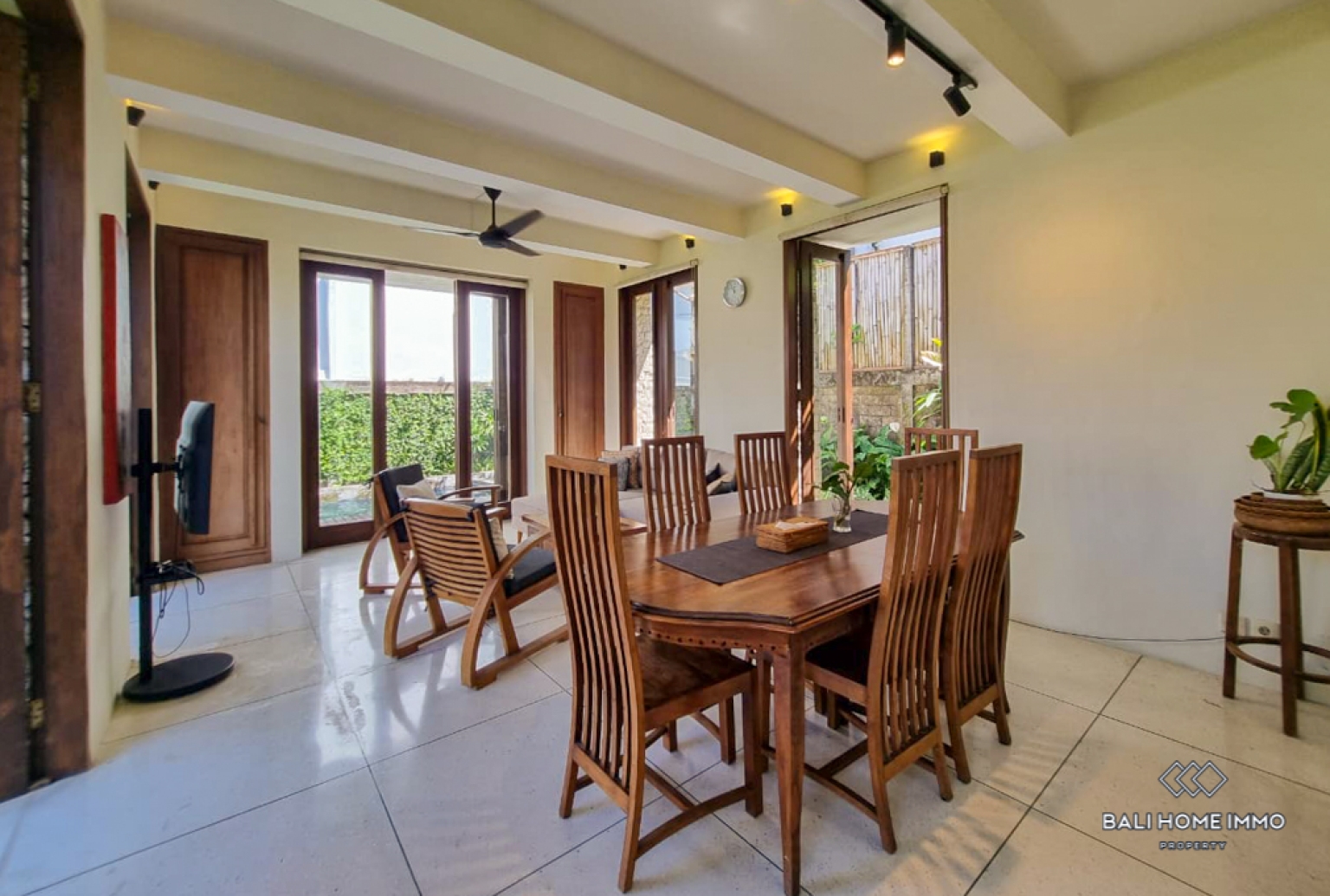 2 Bedroom Villa for Sale Freehold in Bali Umalas view 4