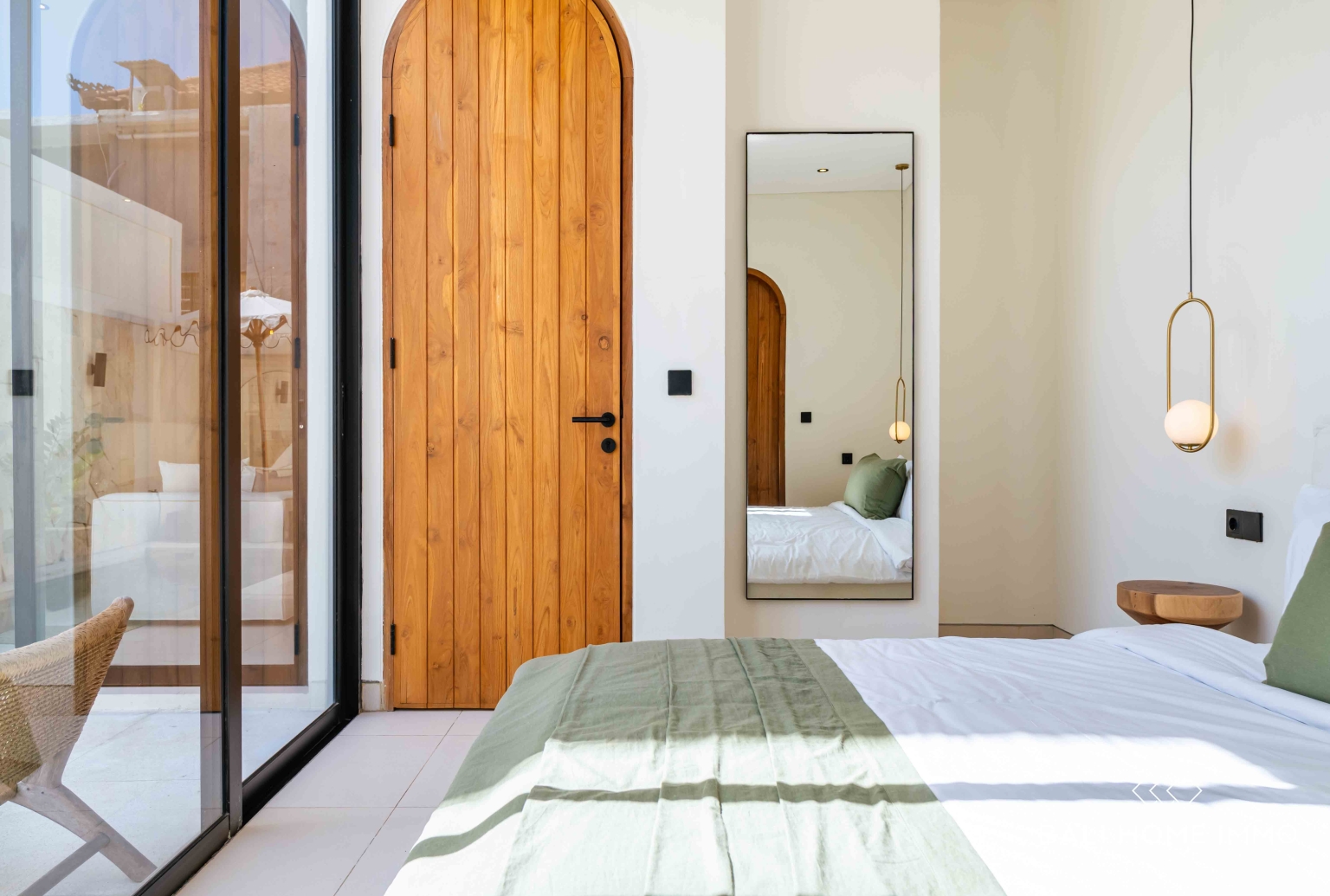 2 bedroom villa for sale in Canggu Batu Bolong view 13
