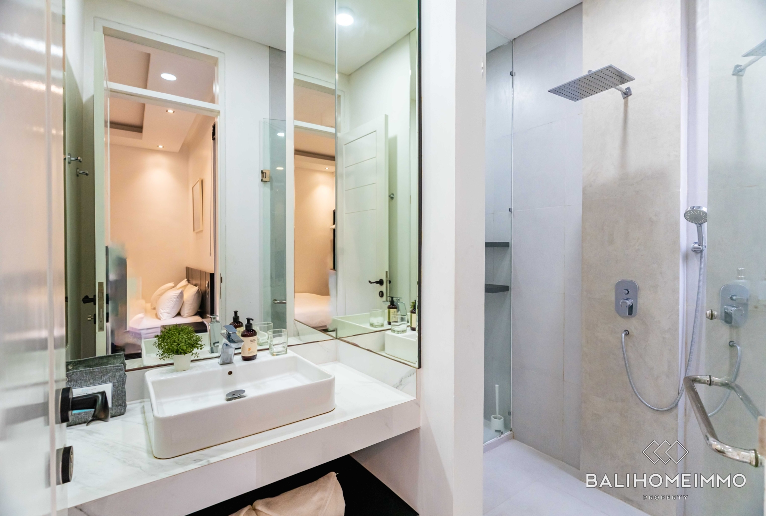 Villa de 2 chambres à vendre dans le quartier huppé de Petitenget, Bali view 22