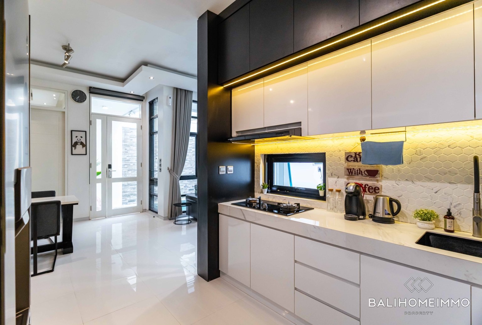 Villa de 2 chambres à vendre dans le quartier huppé de Petitenget, Bali view 12