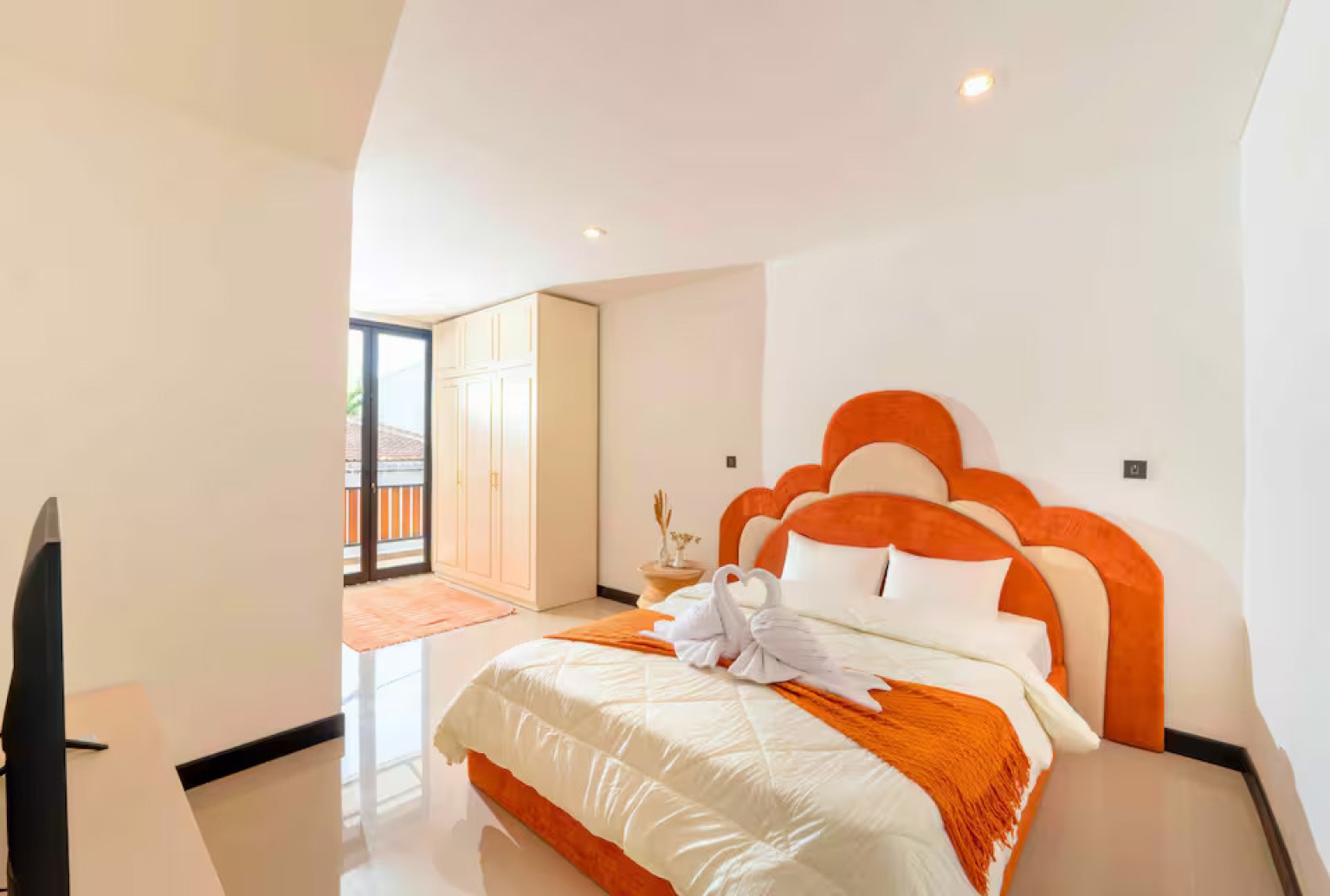 2 Bedroom Villa For Sale in Tumbak Bayuh view 14